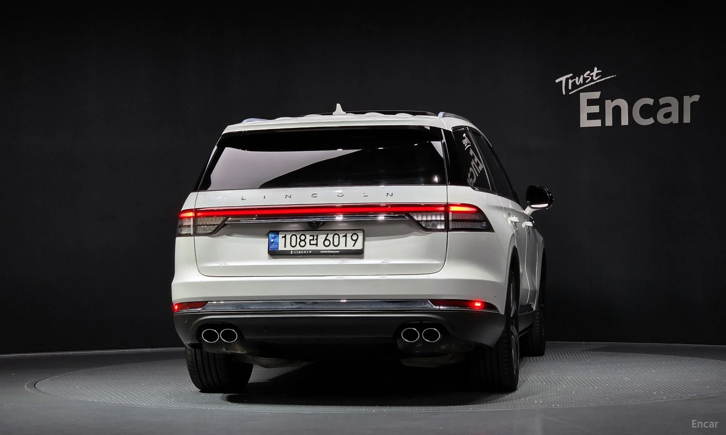 Lincoln Aviator 2nd Generation превью 4
