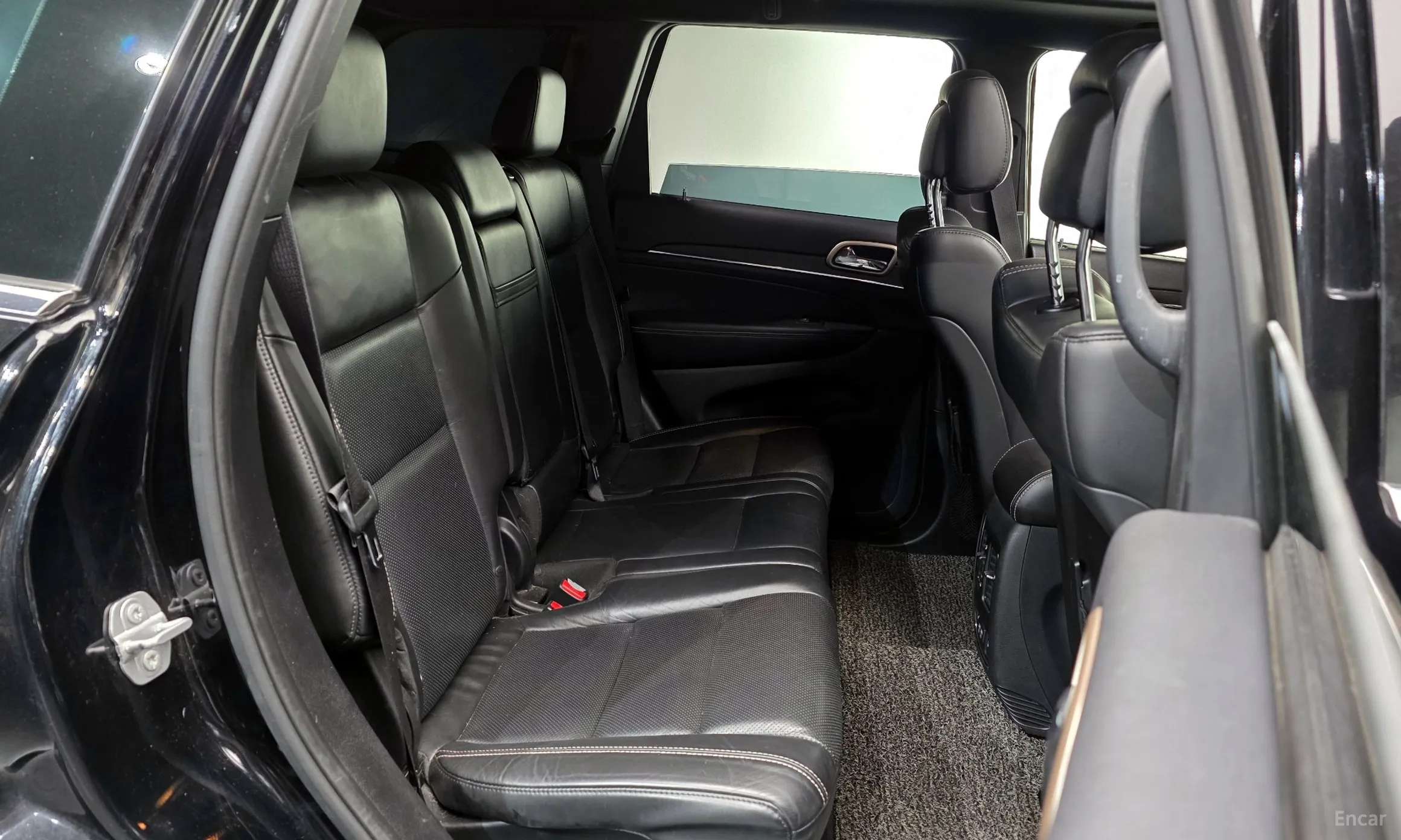 Jeep Grand Cherokee превью 12