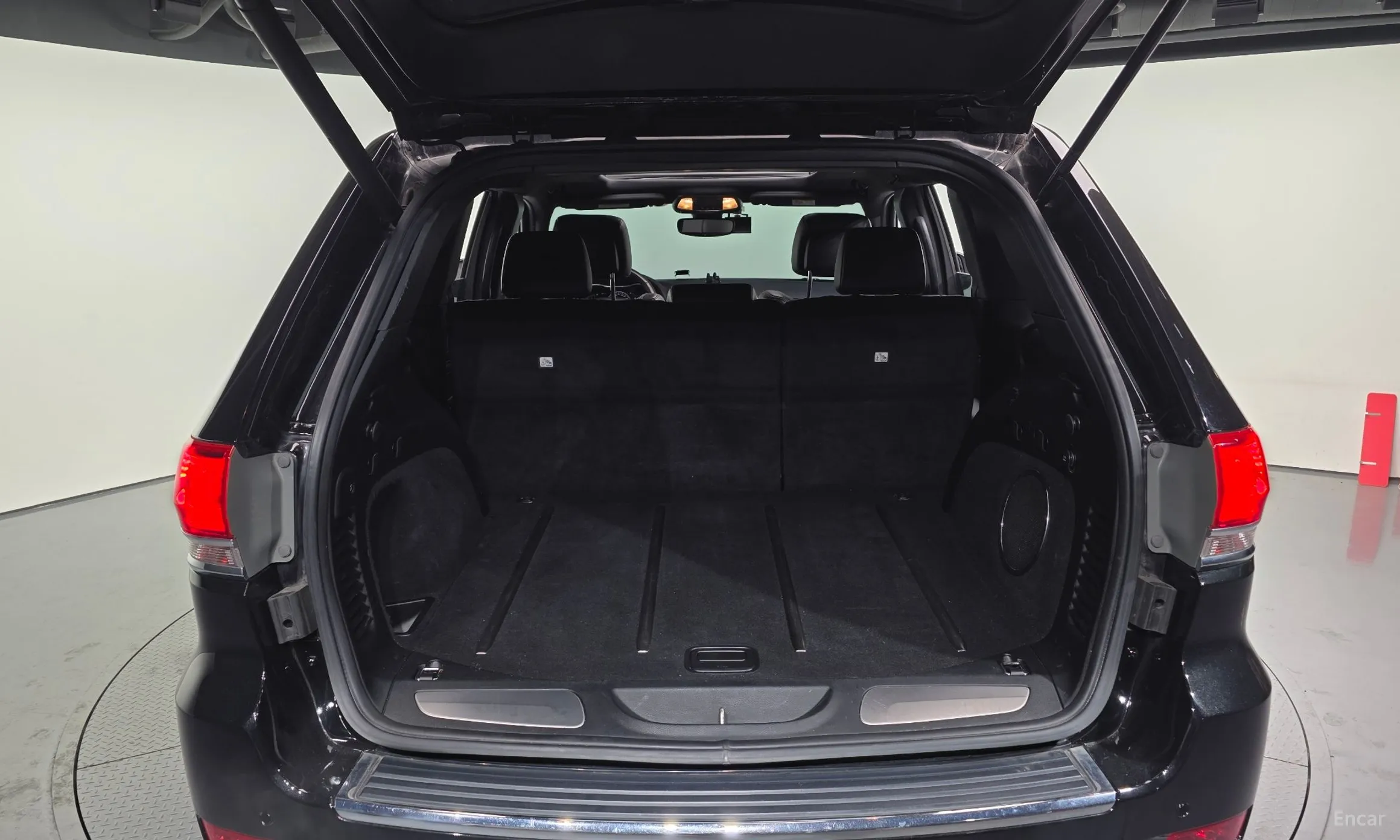 Jeep Grand Cherokee превью 20
