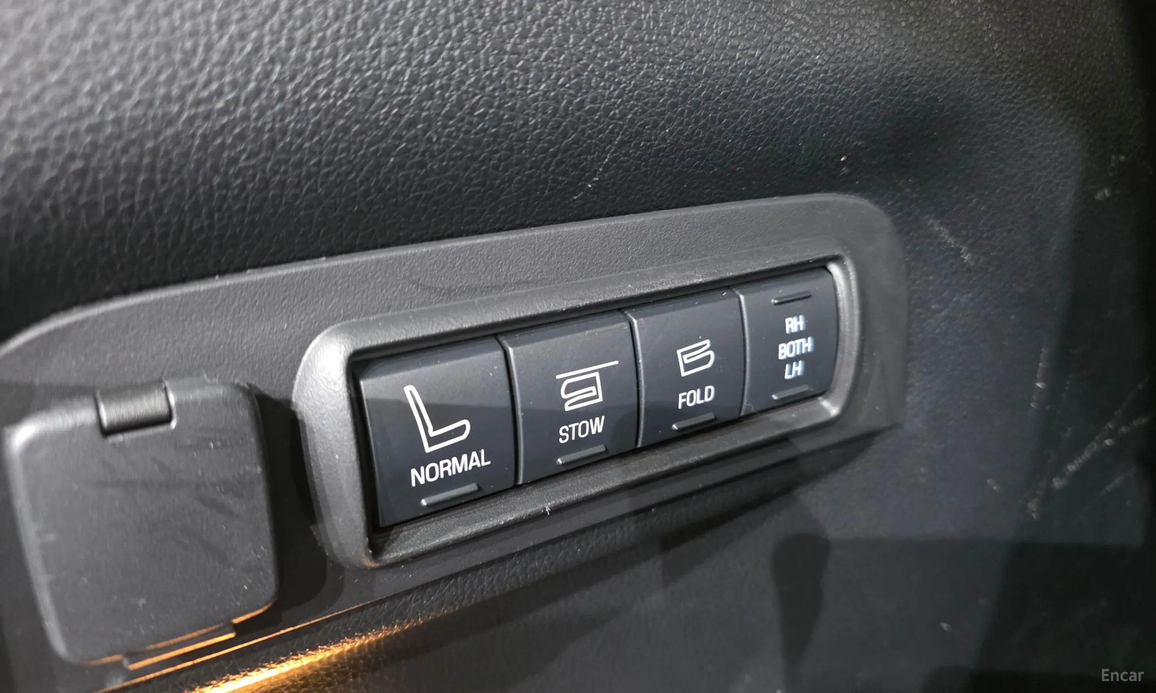 Ford Explorer превью 20