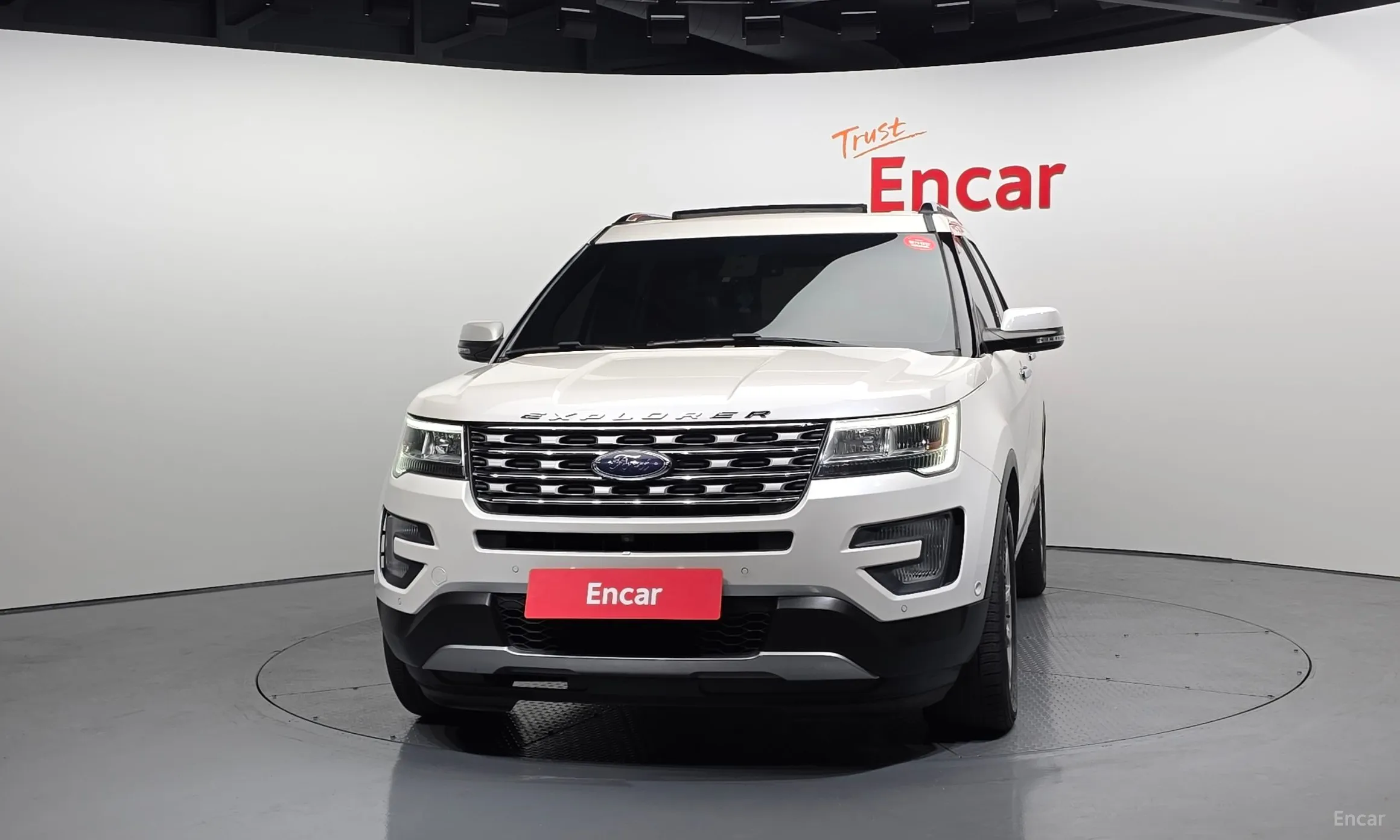 Ford Explorer превью 3