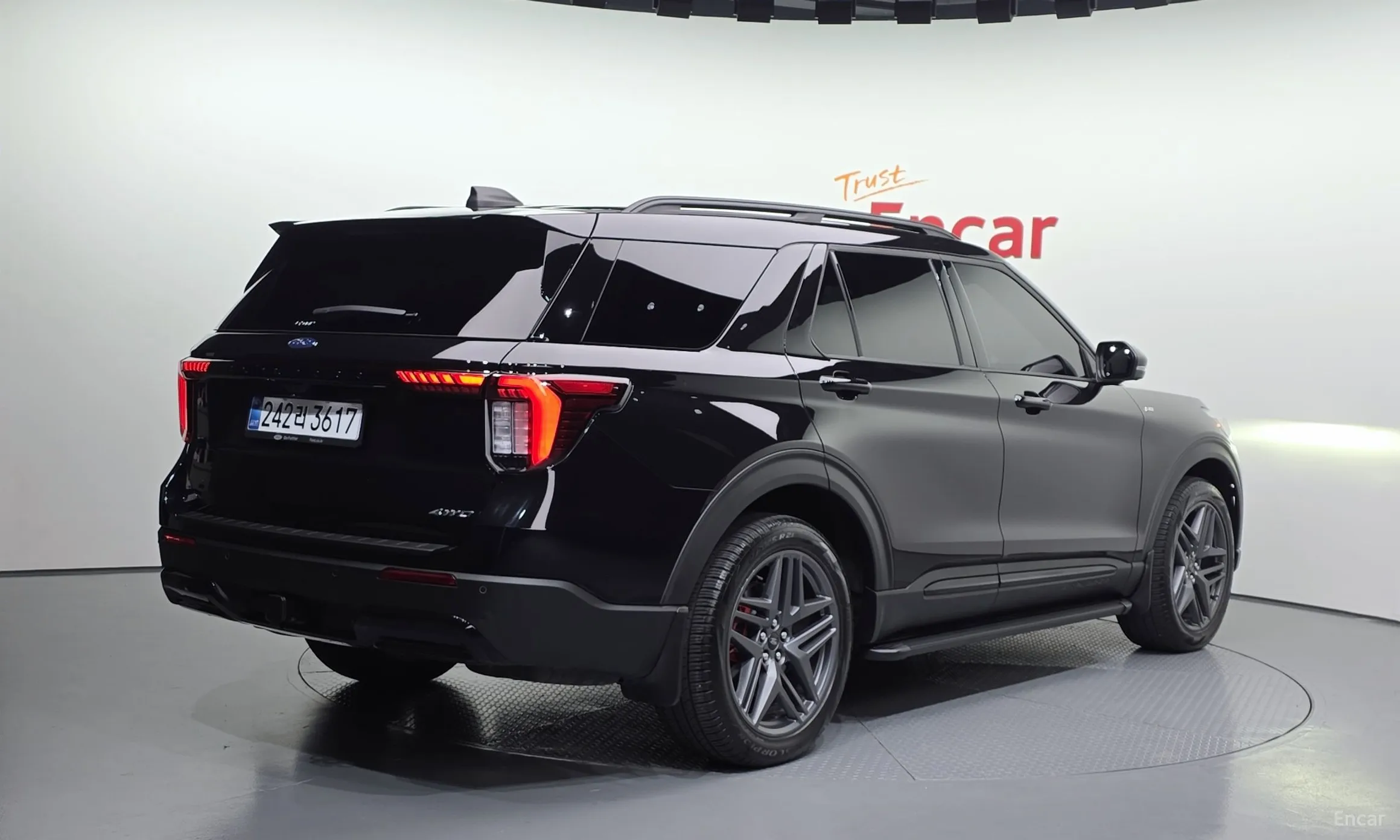 Ford Explorer 6th Generation превью 2