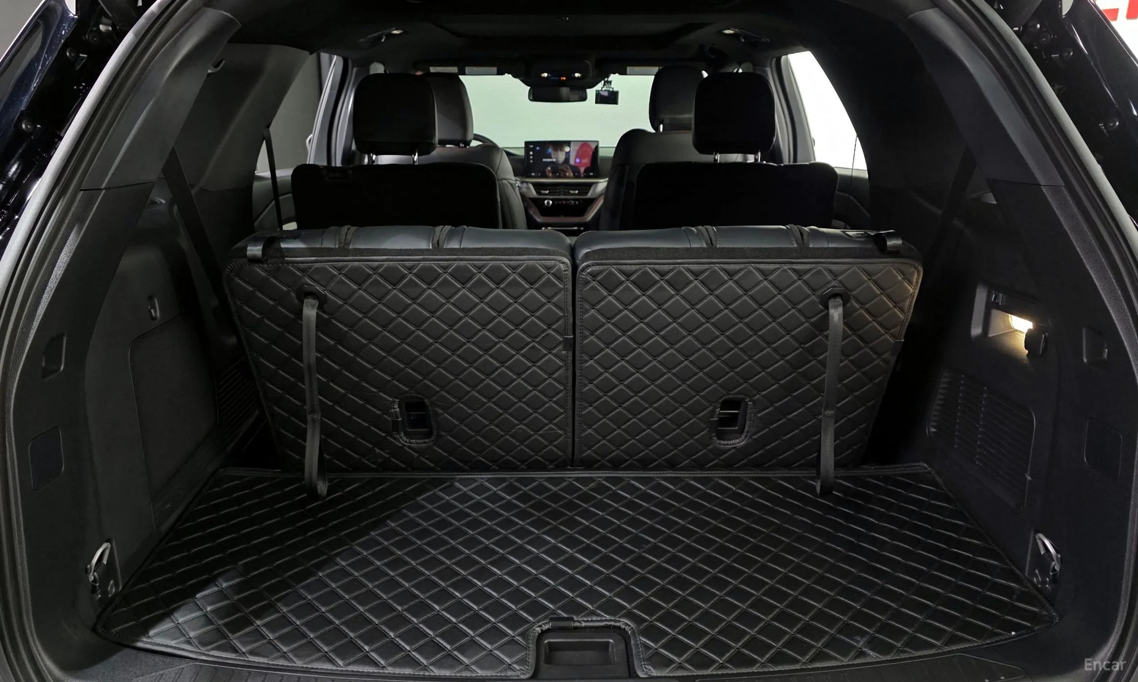 Ford Explorer 6th Generation превью 19