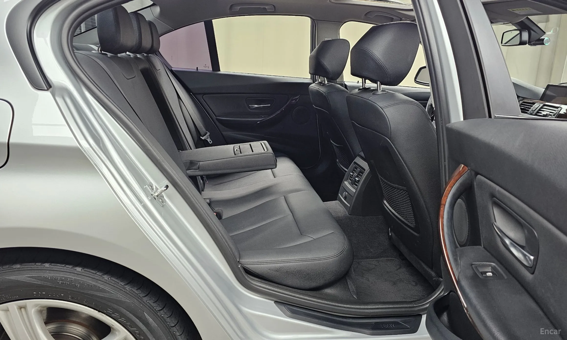 BMW 3 Series (F30) превью 12