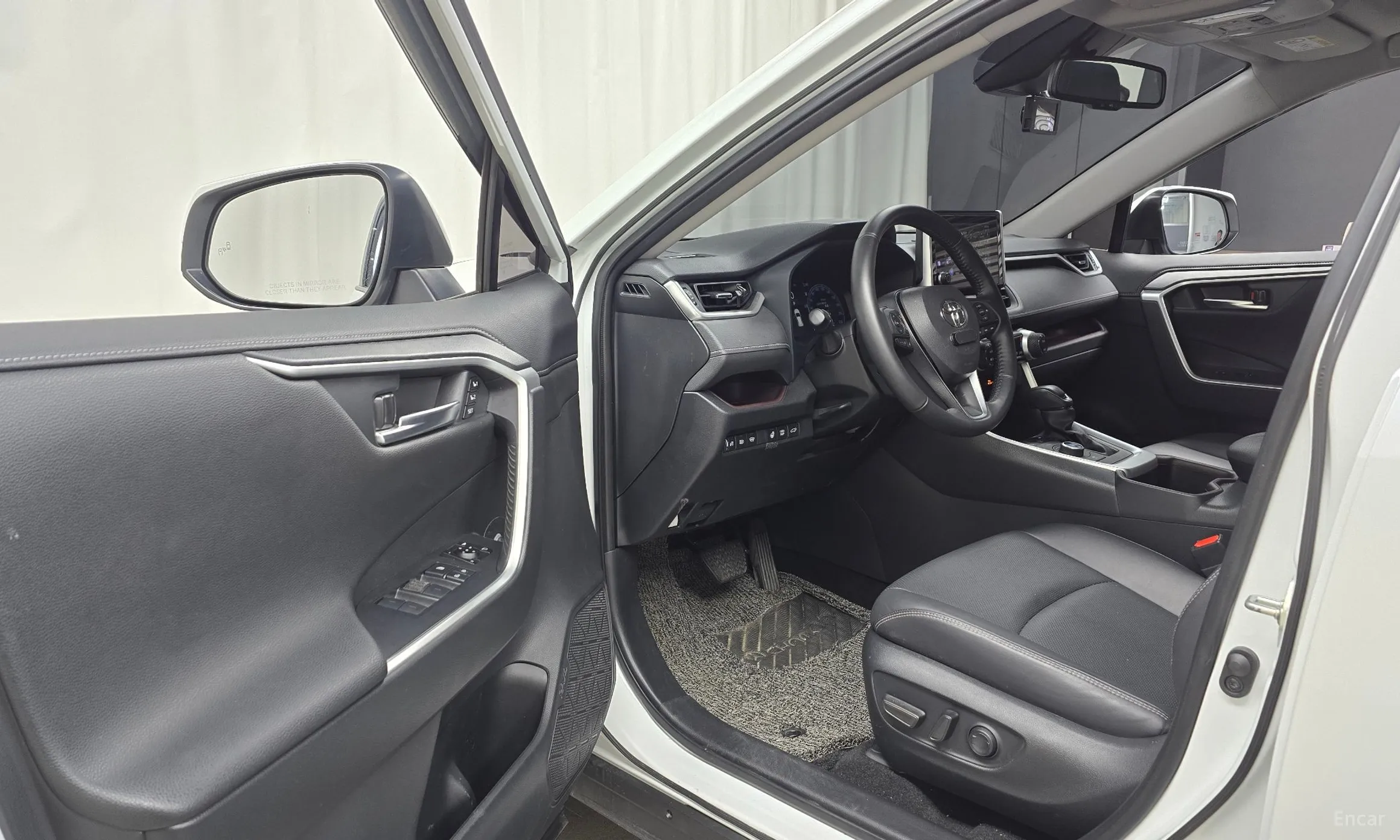 Toyota RAV4 5th Generation превью 11