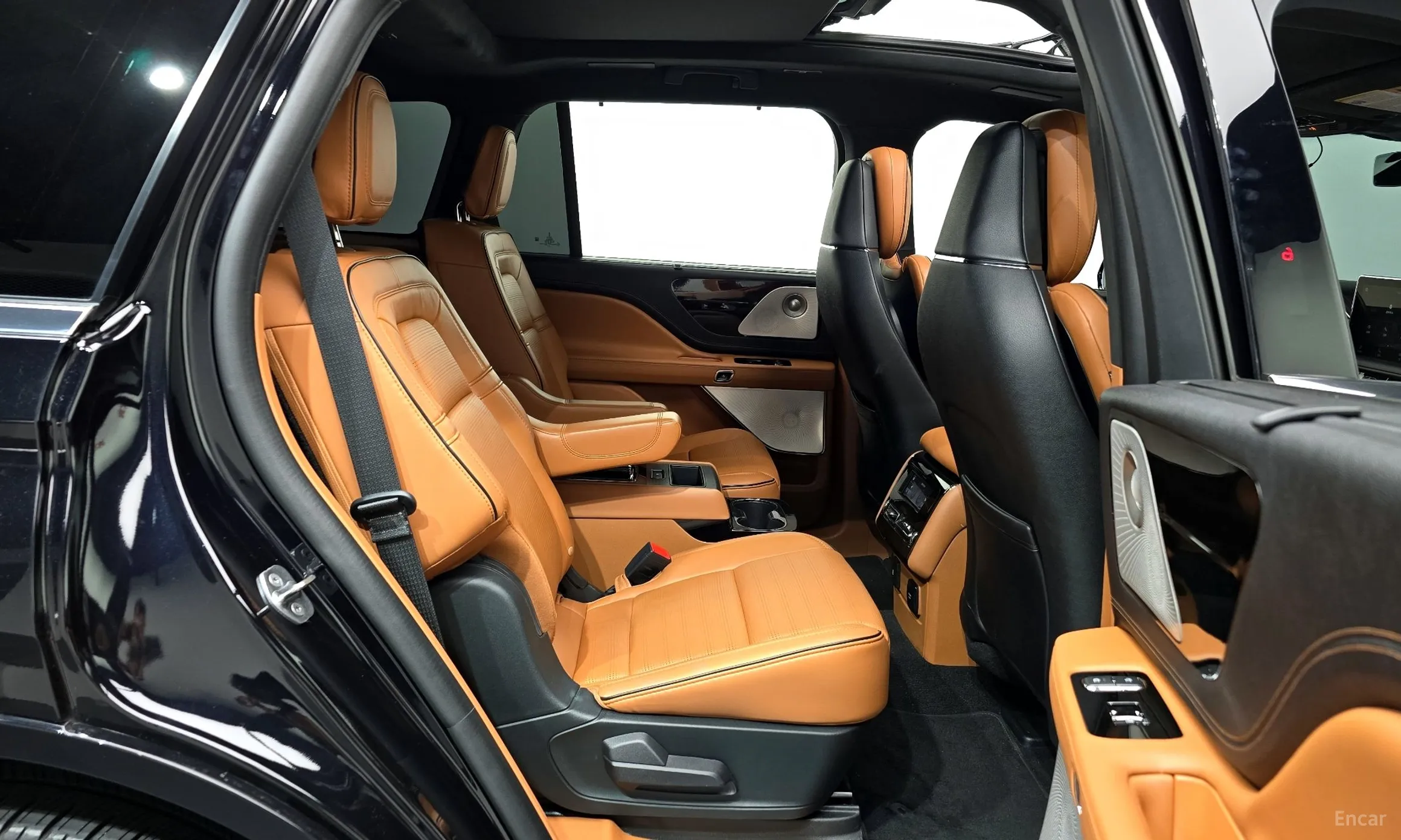 Lincoln Aviator 2nd Generation превью 12