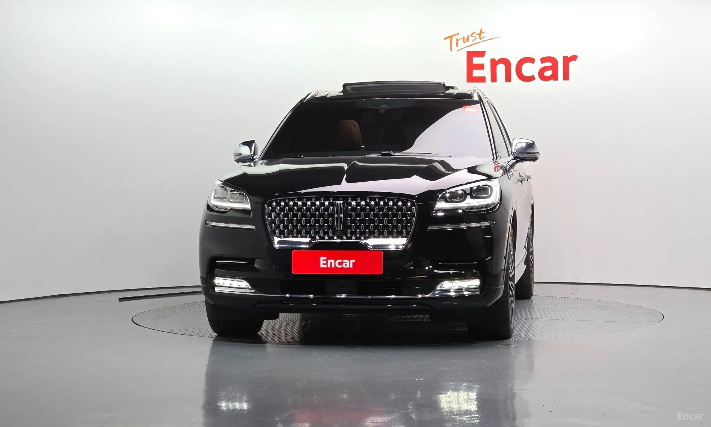 Lincoln Aviator 2nd Generation превью 3