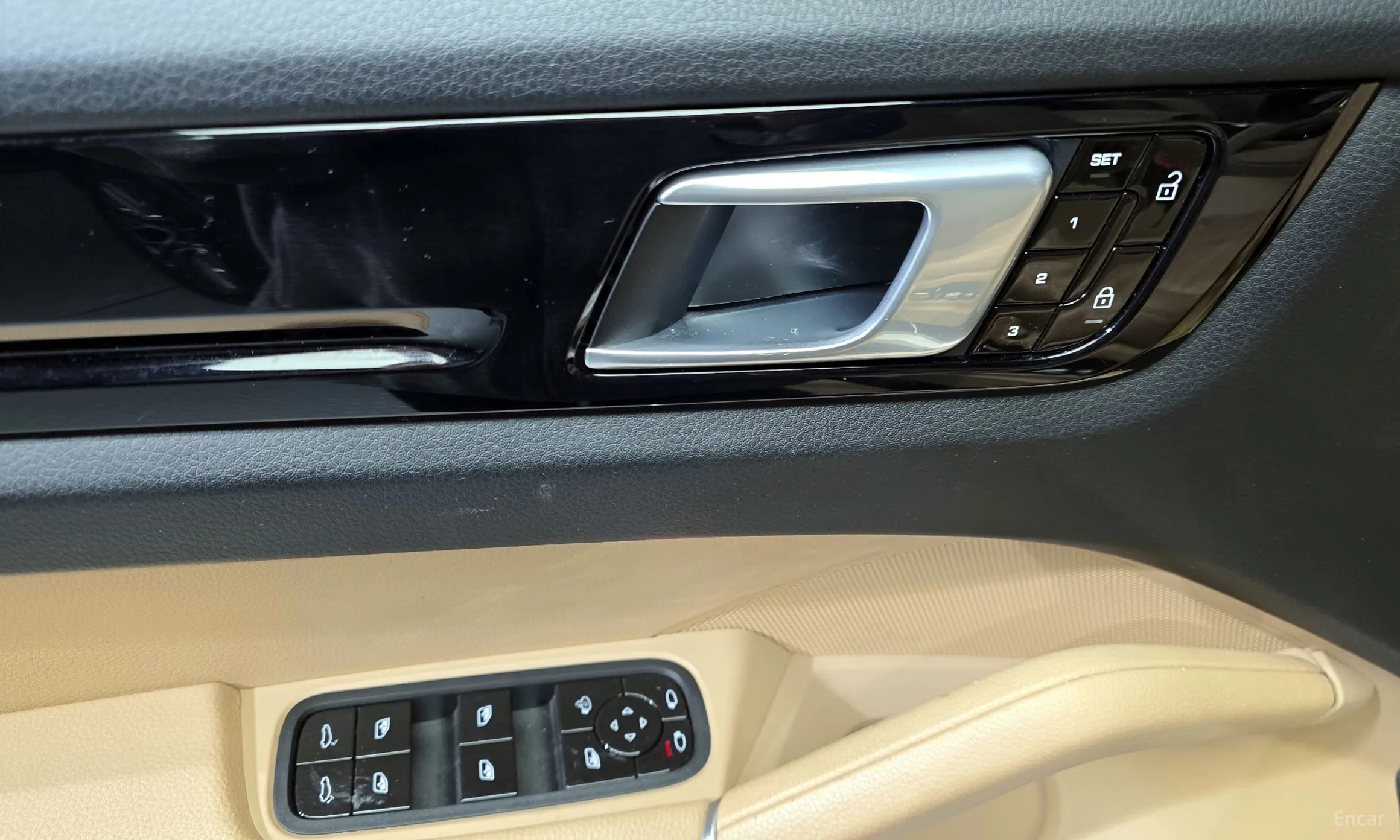 Porsche Cayenne (PO536) превью 14