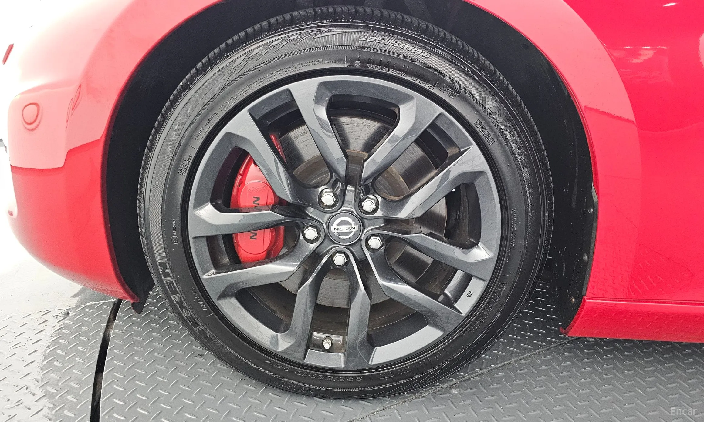 Nissan 370Z превью 5