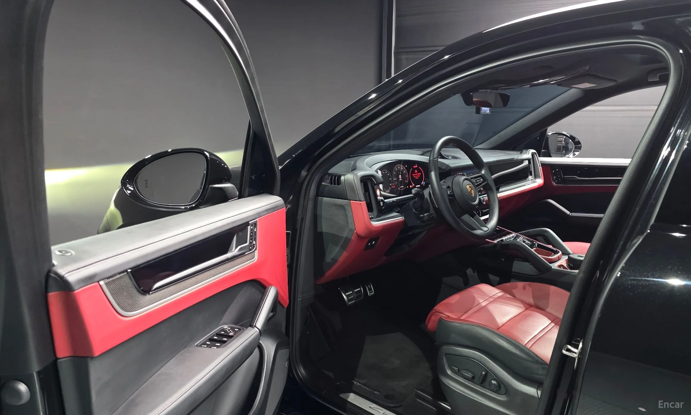 Porsche Cayenne (PO536) превью 11