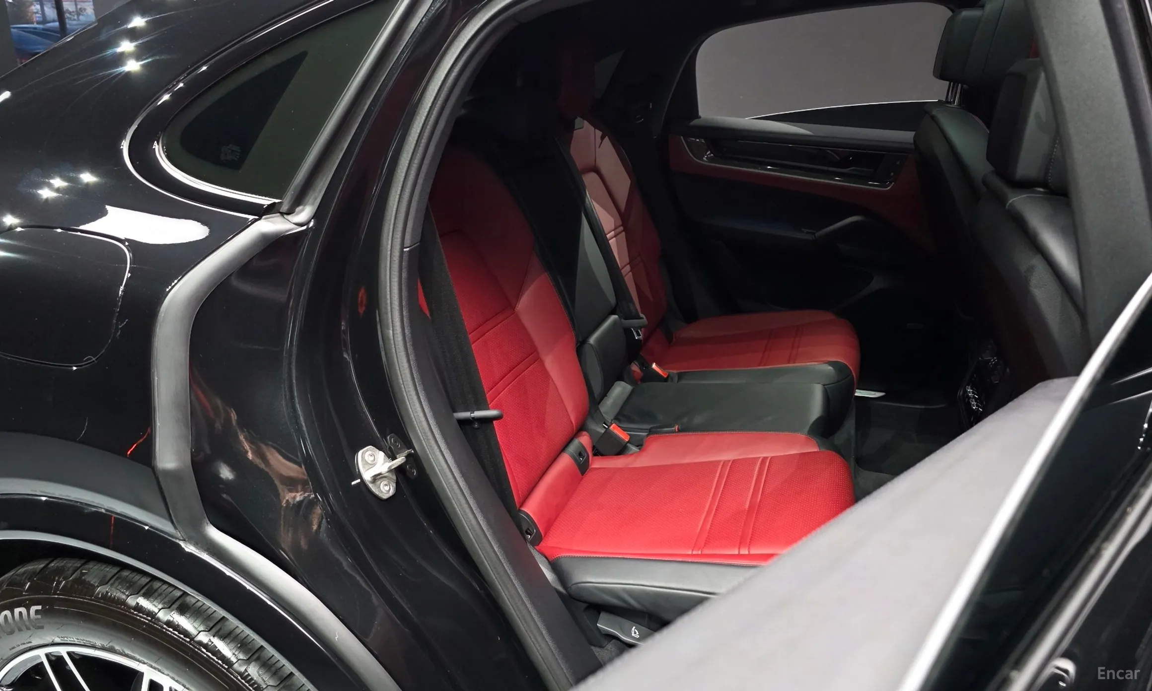 Porsche Cayenne (PO536) превью 12