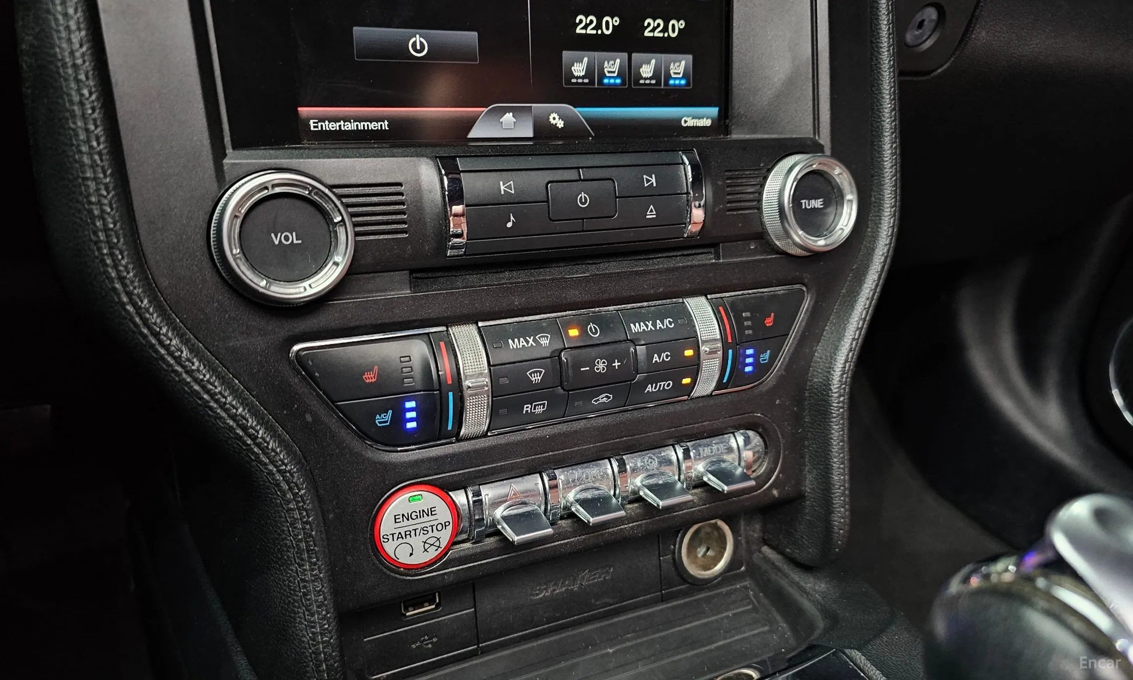 Ford Mustang превью 18