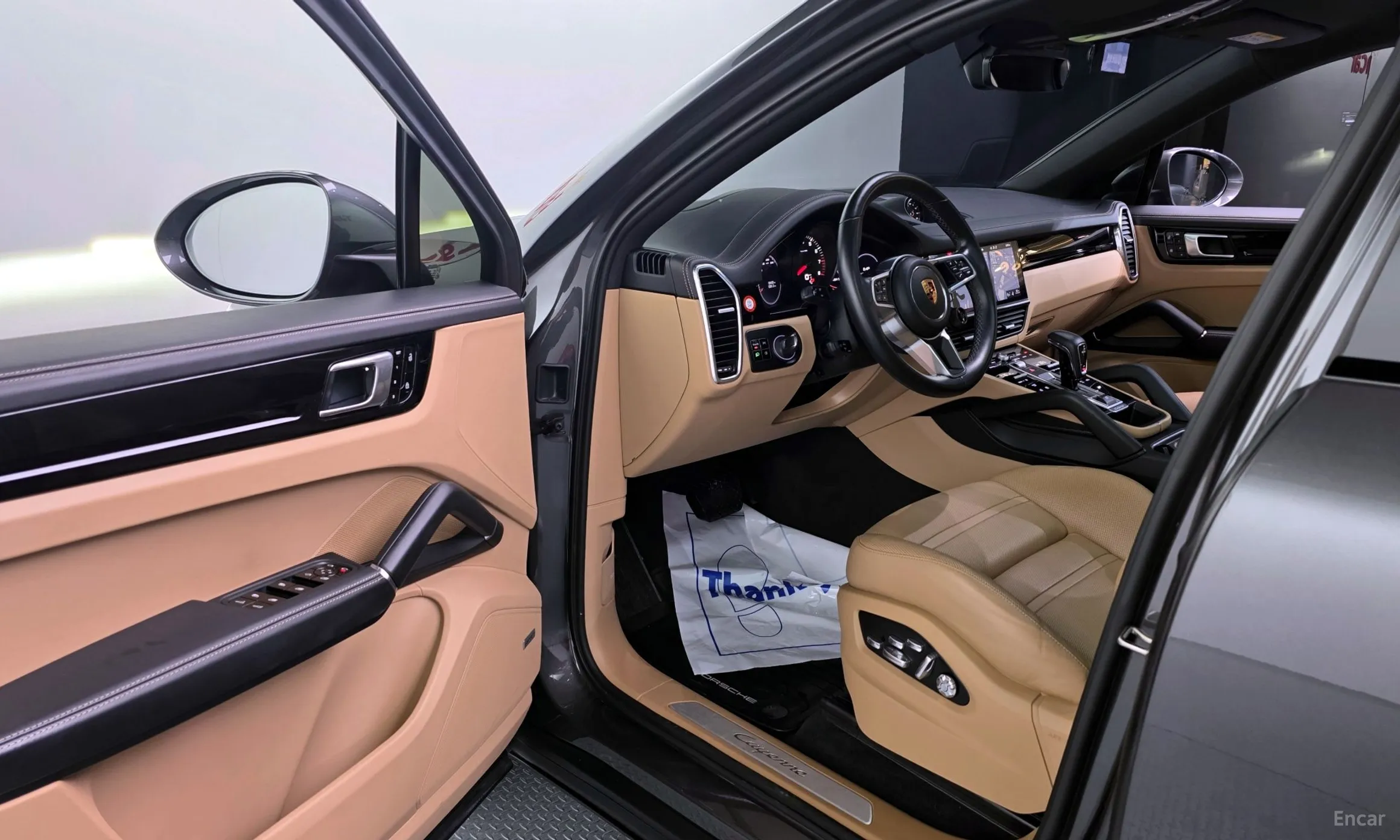 Porsche Cayenne (PO536) превью 10