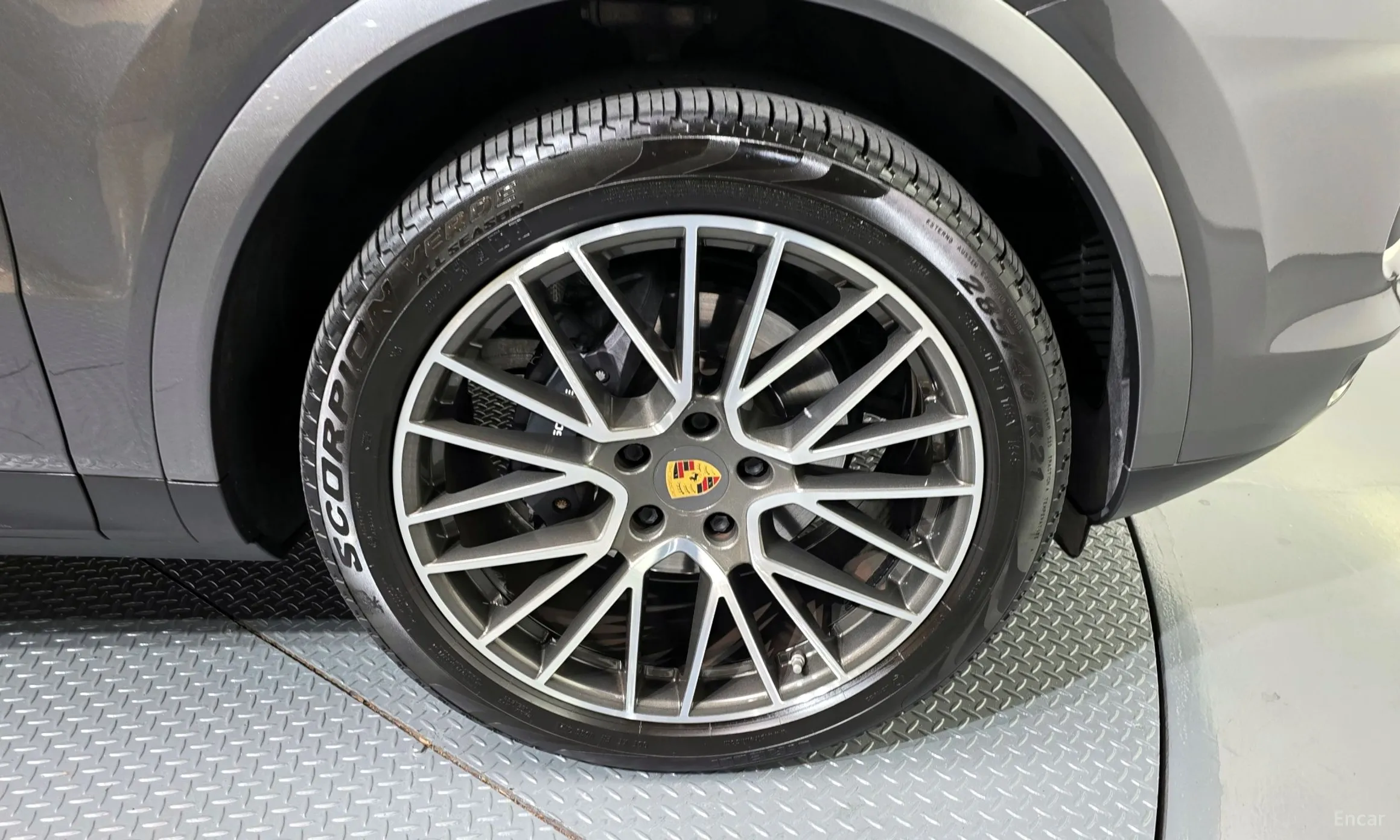 Porsche Cayenne (PO536) превью 5