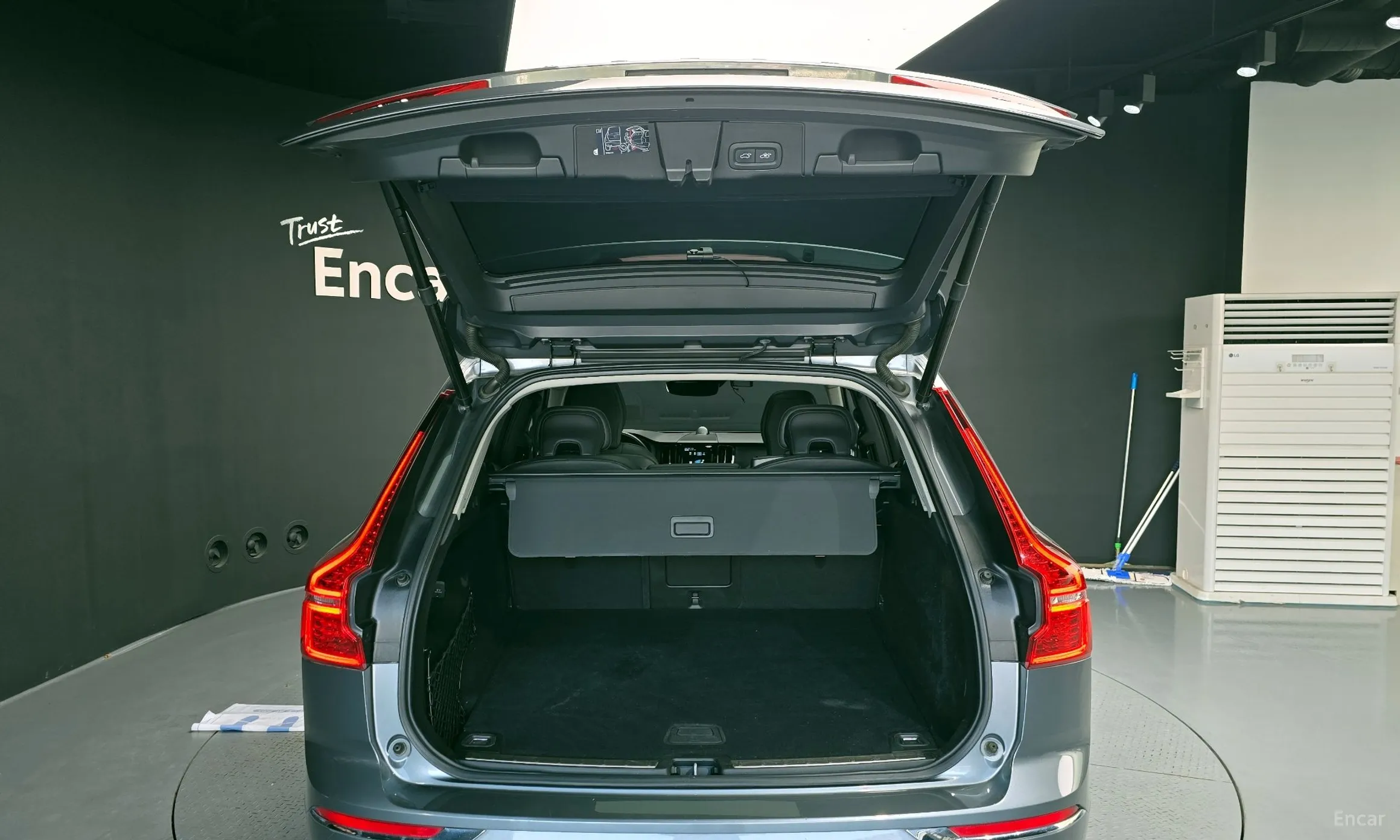 Volvo XC60 Gen 2 превью 20
