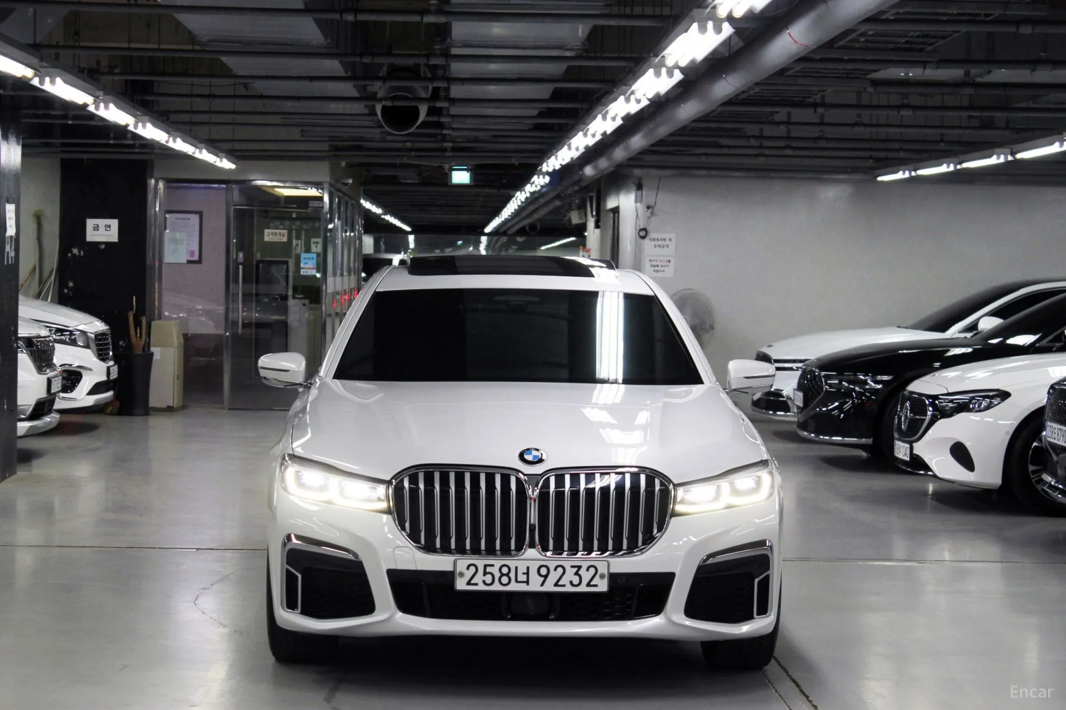 BMW 7 Series (G11)
