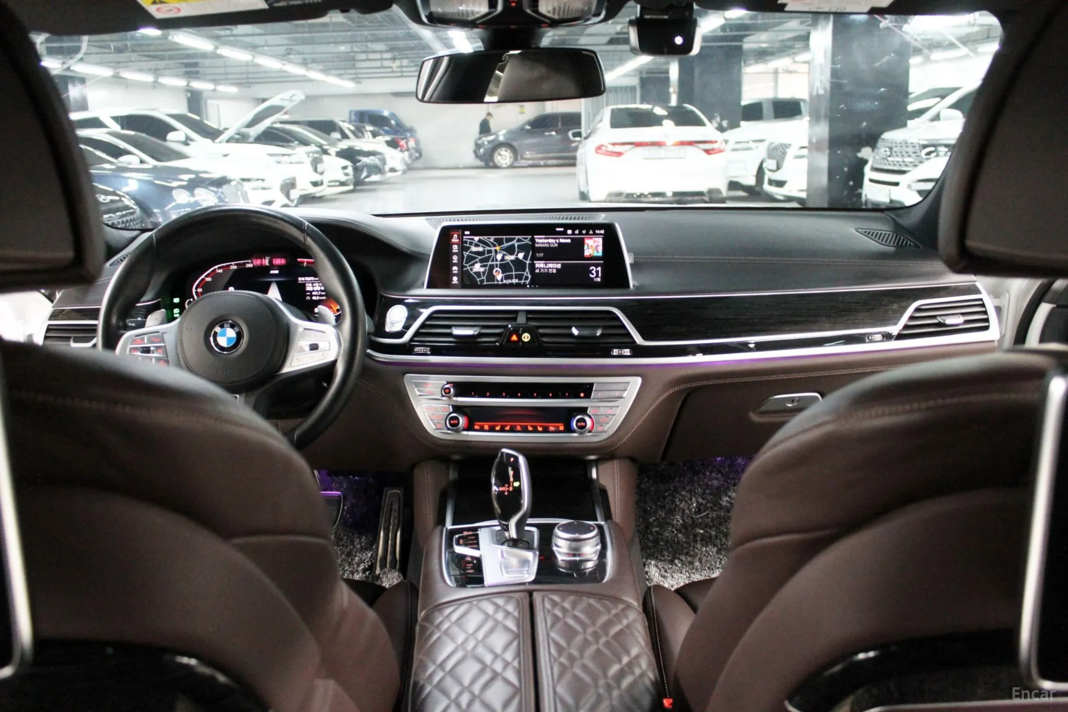 BMW 7 Series (G11) превью 9