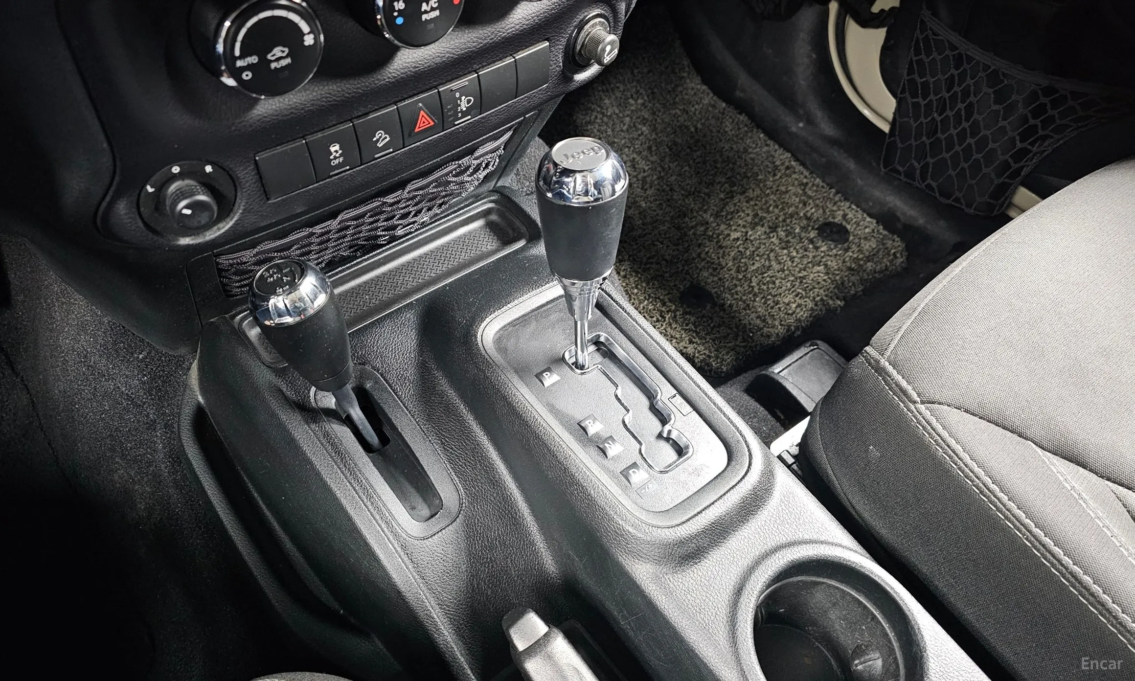 Jeep Wrangler (JK) превью 9