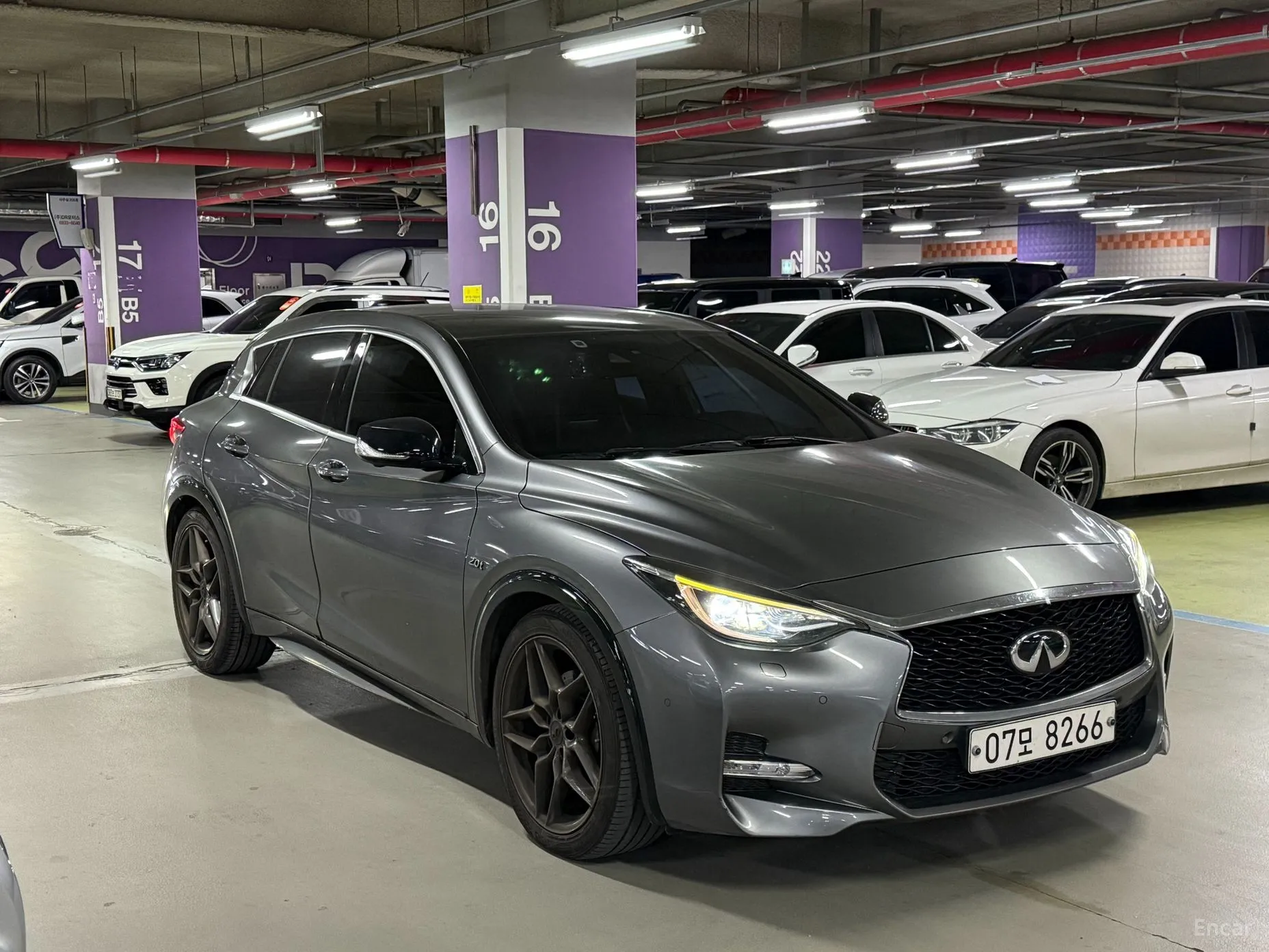 Infiniti Q30 превью 3