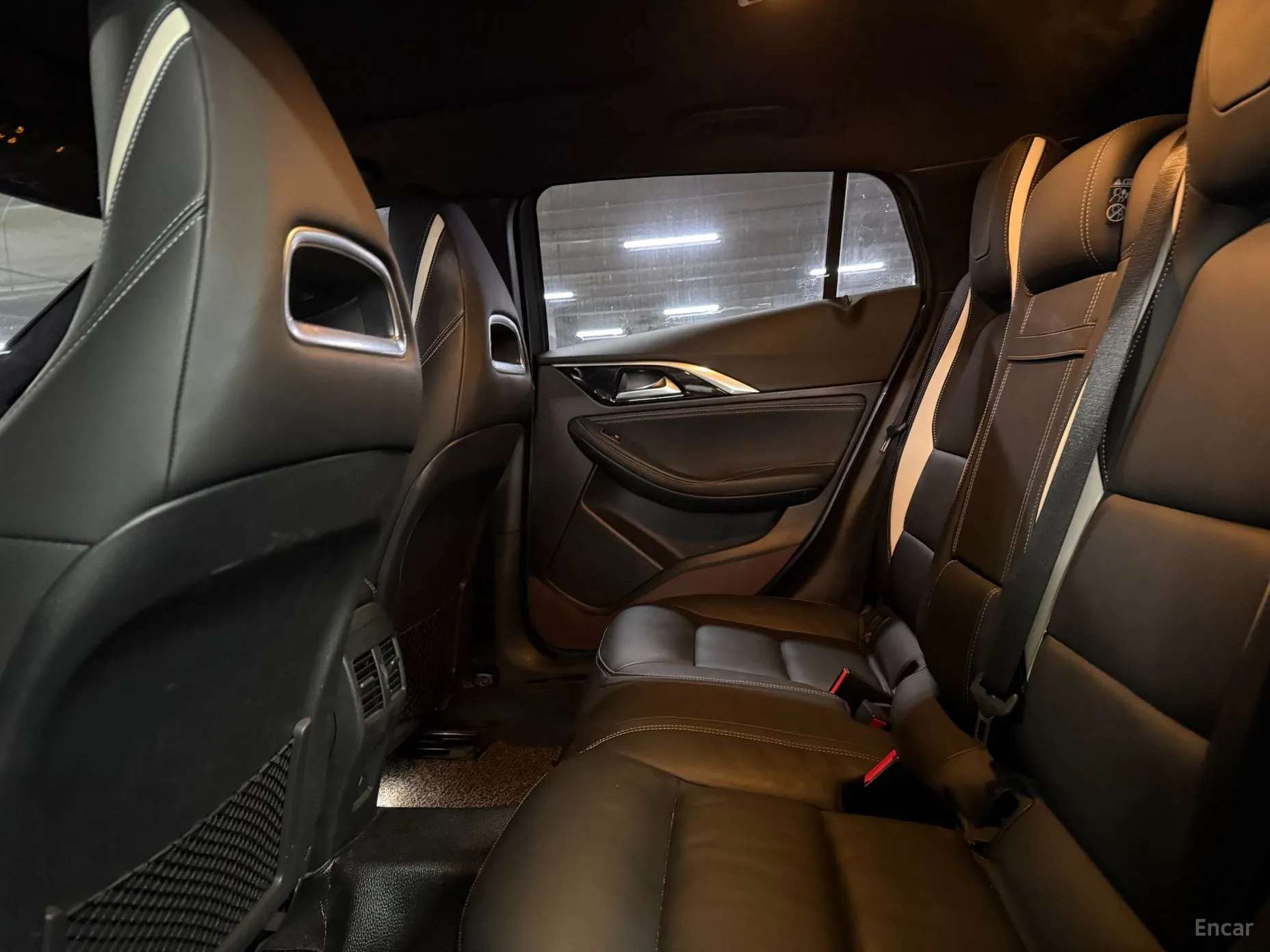 Infiniti Q30 превью 6