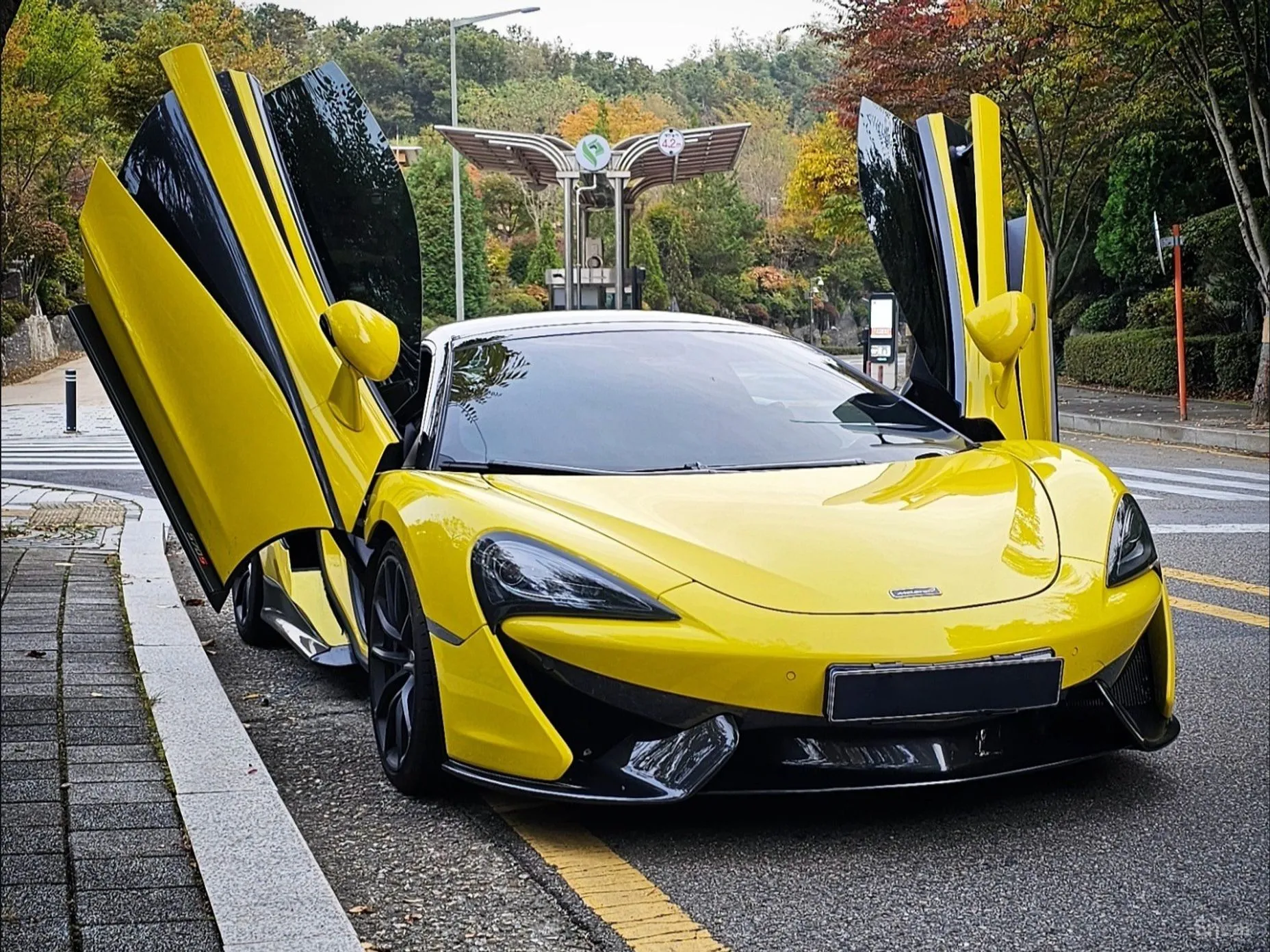McLaren 570S