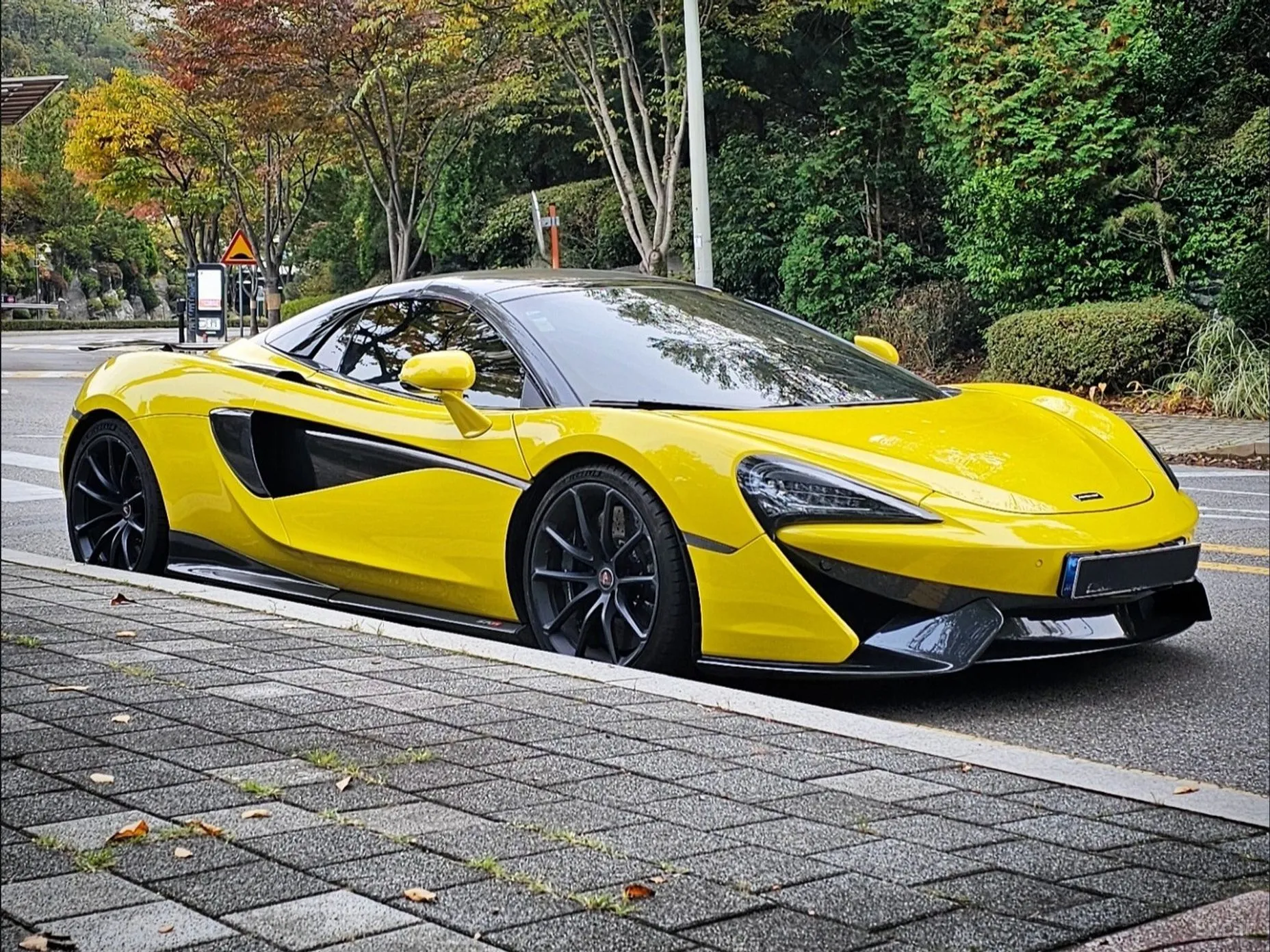 McLaren 570S превью 4