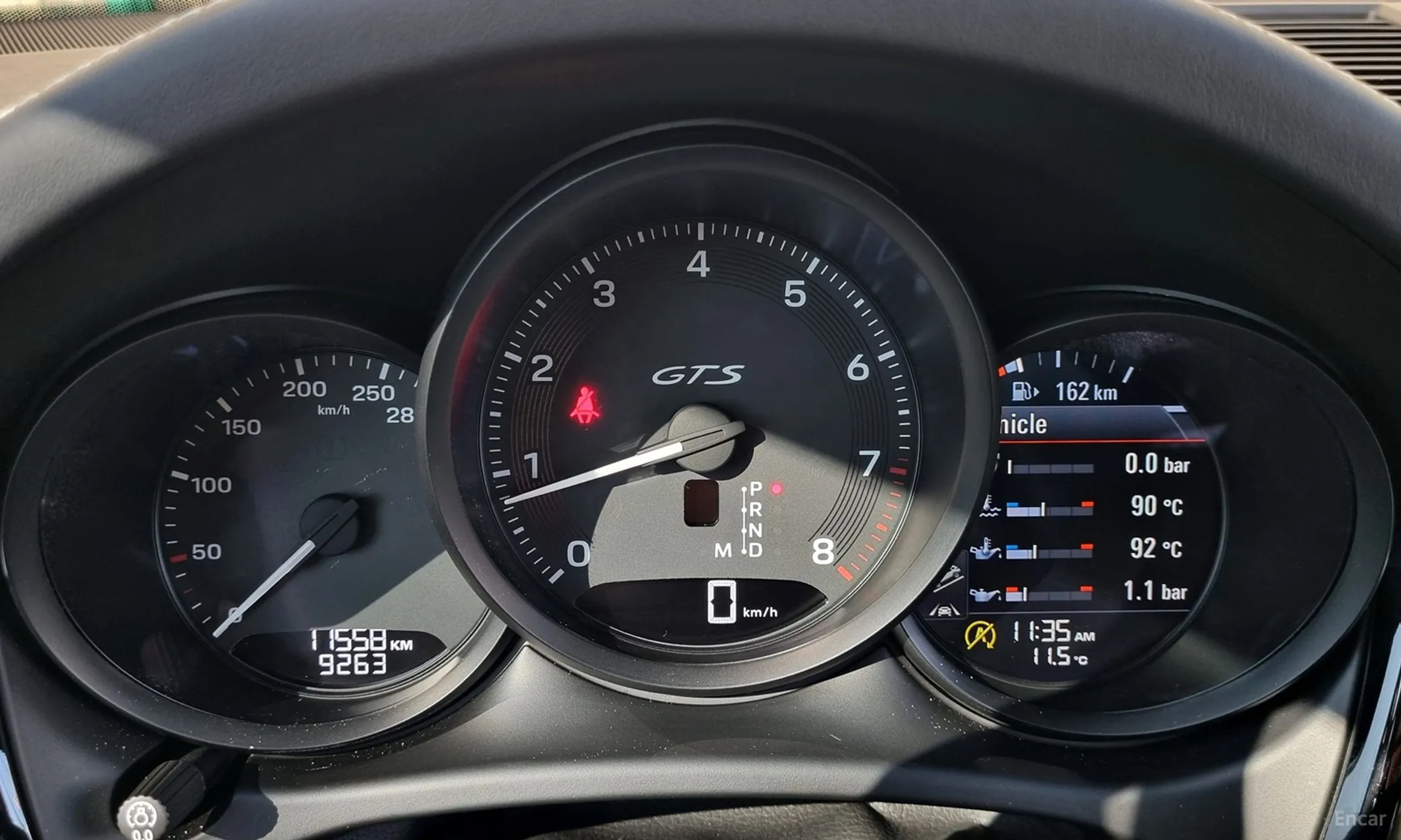 Porsche Macan превью 16