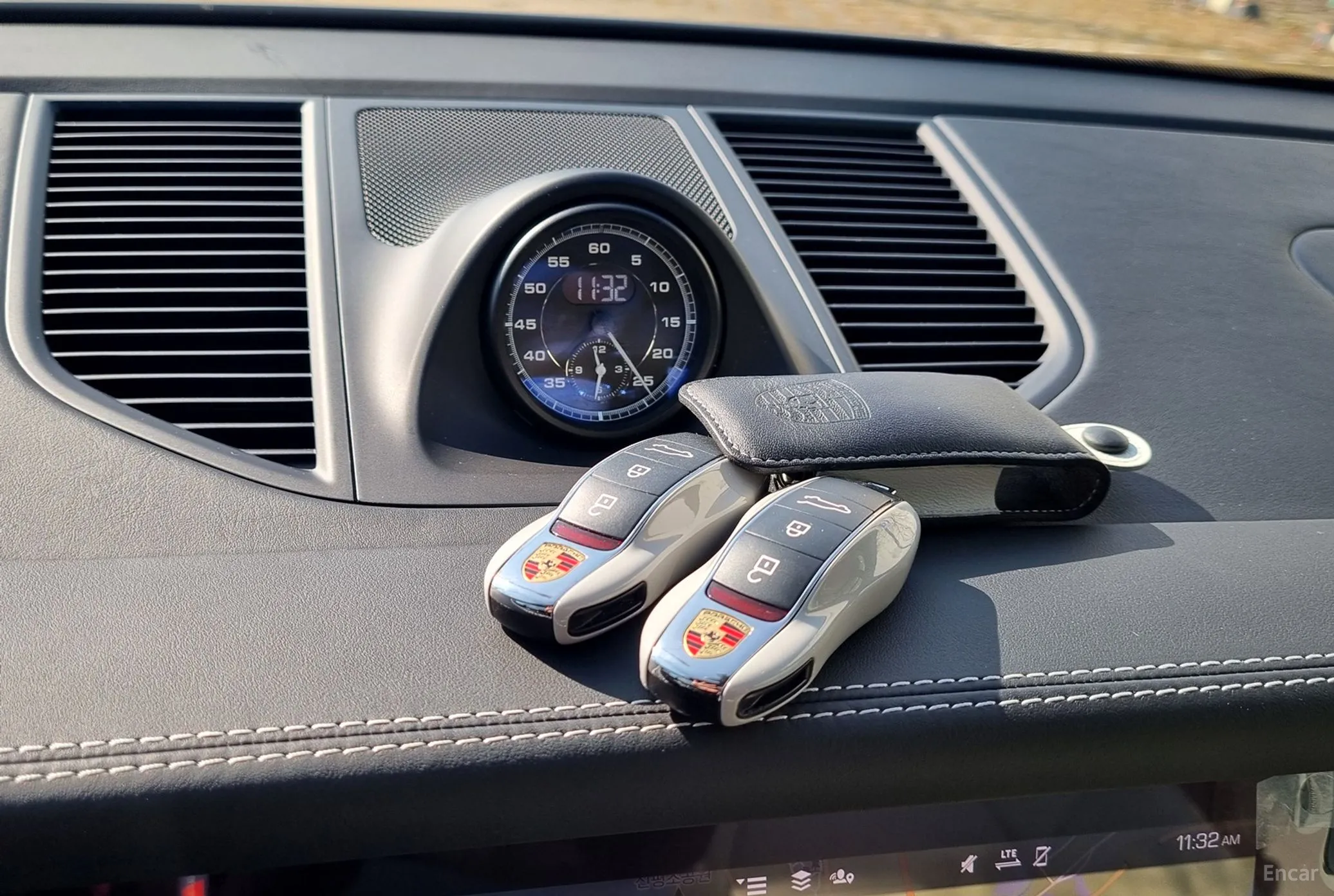 Porsche Macan превью 17