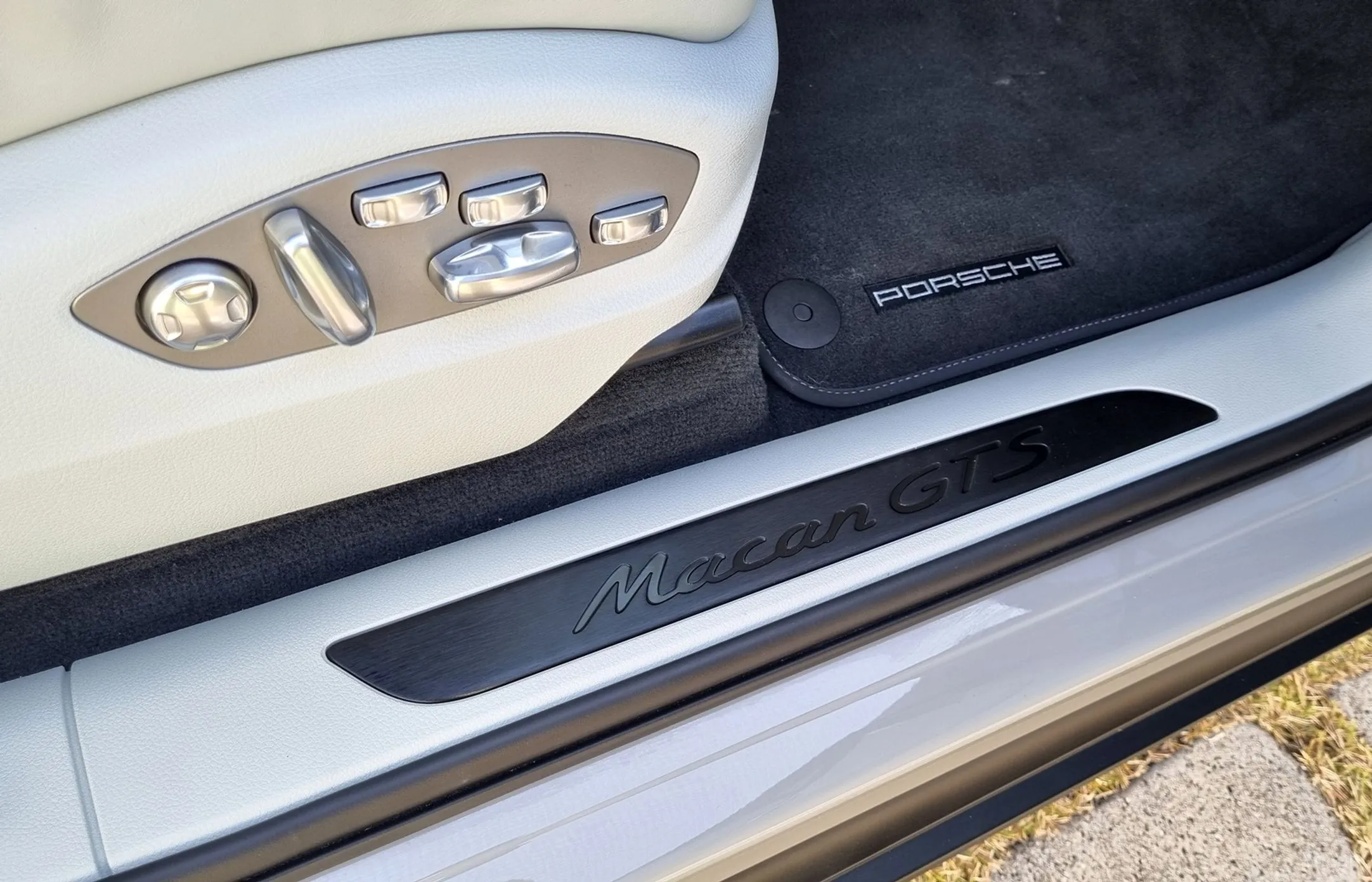 Porsche Macan превью 19