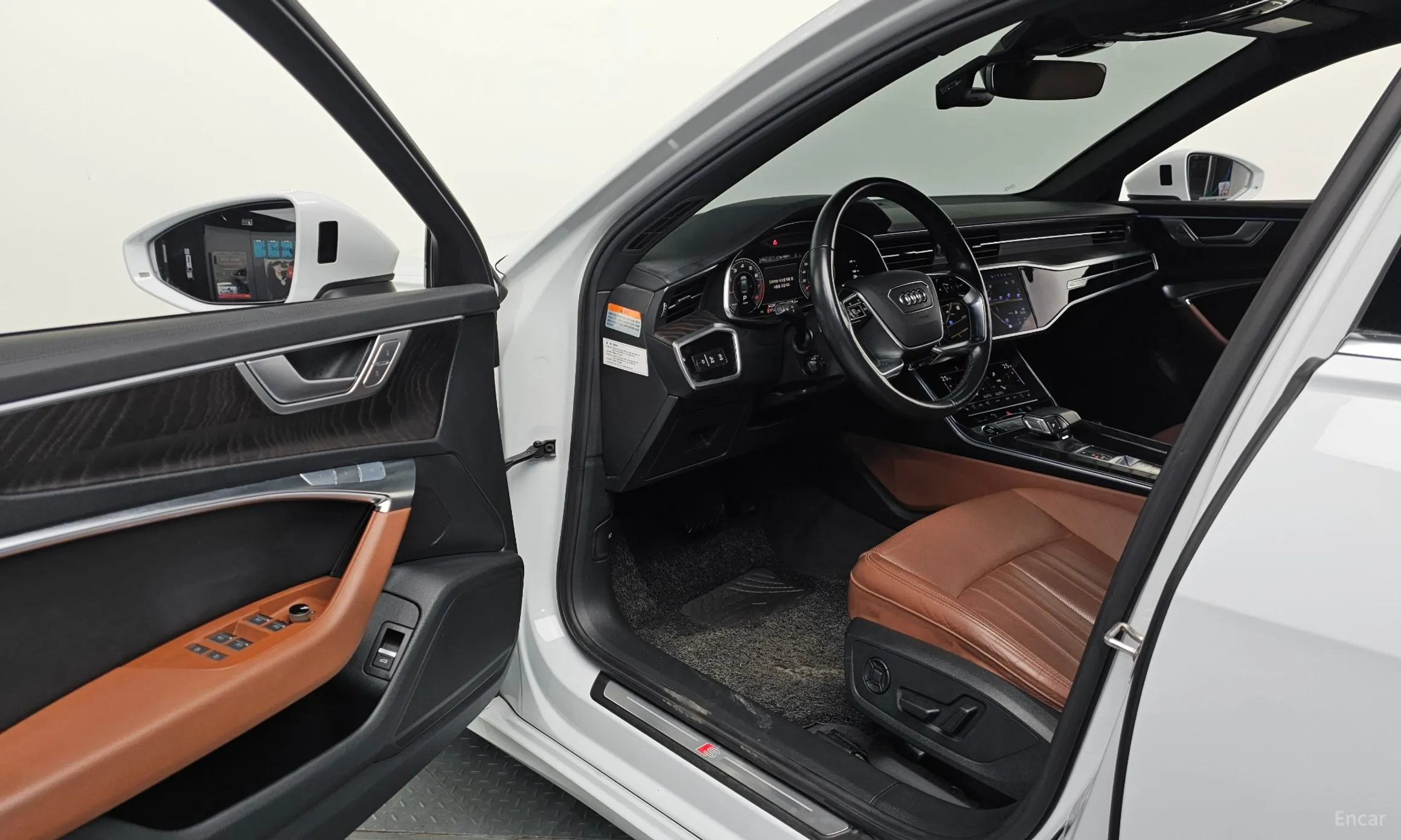 Audi A6 (C8) превью 10