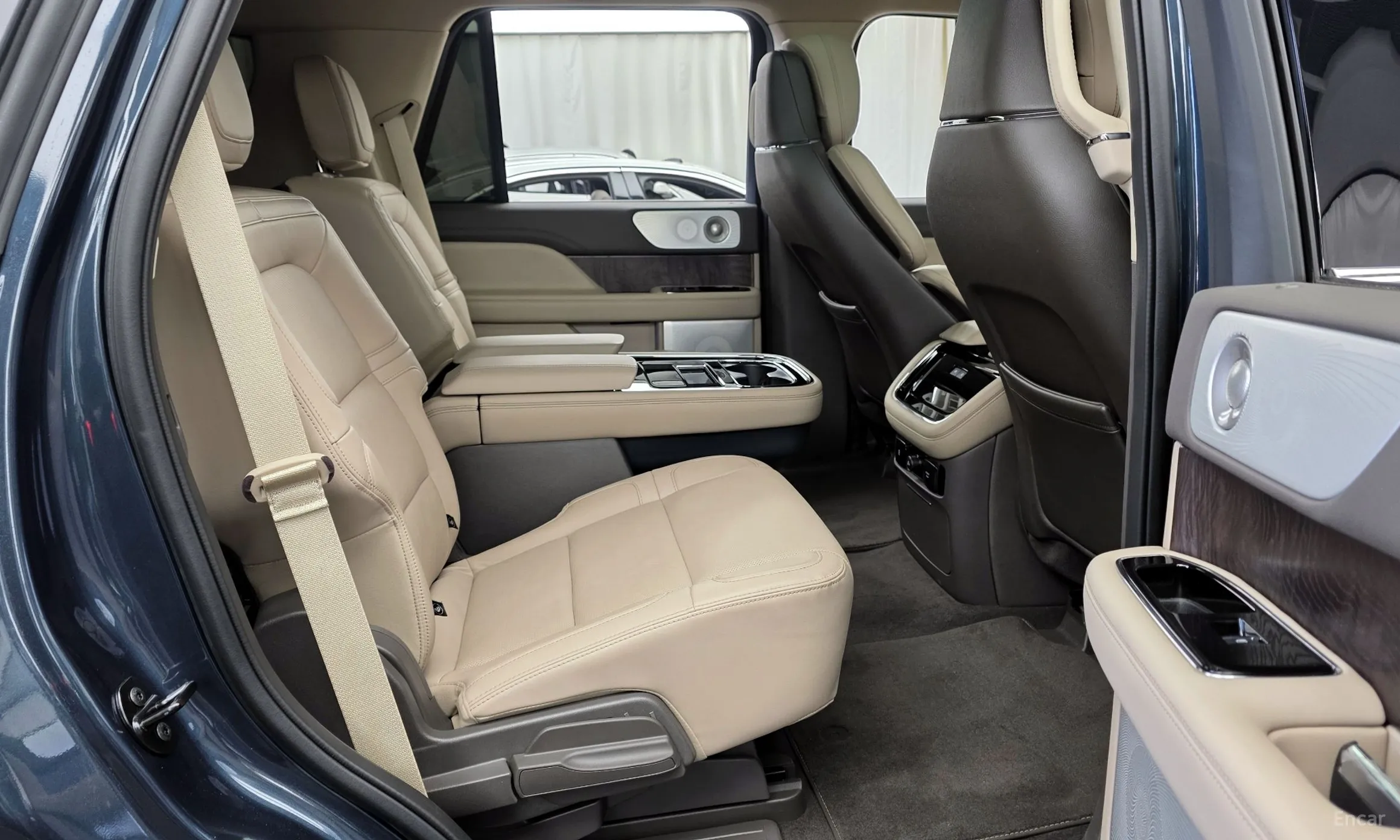 Lincoln Navigator 4th generation превью 12