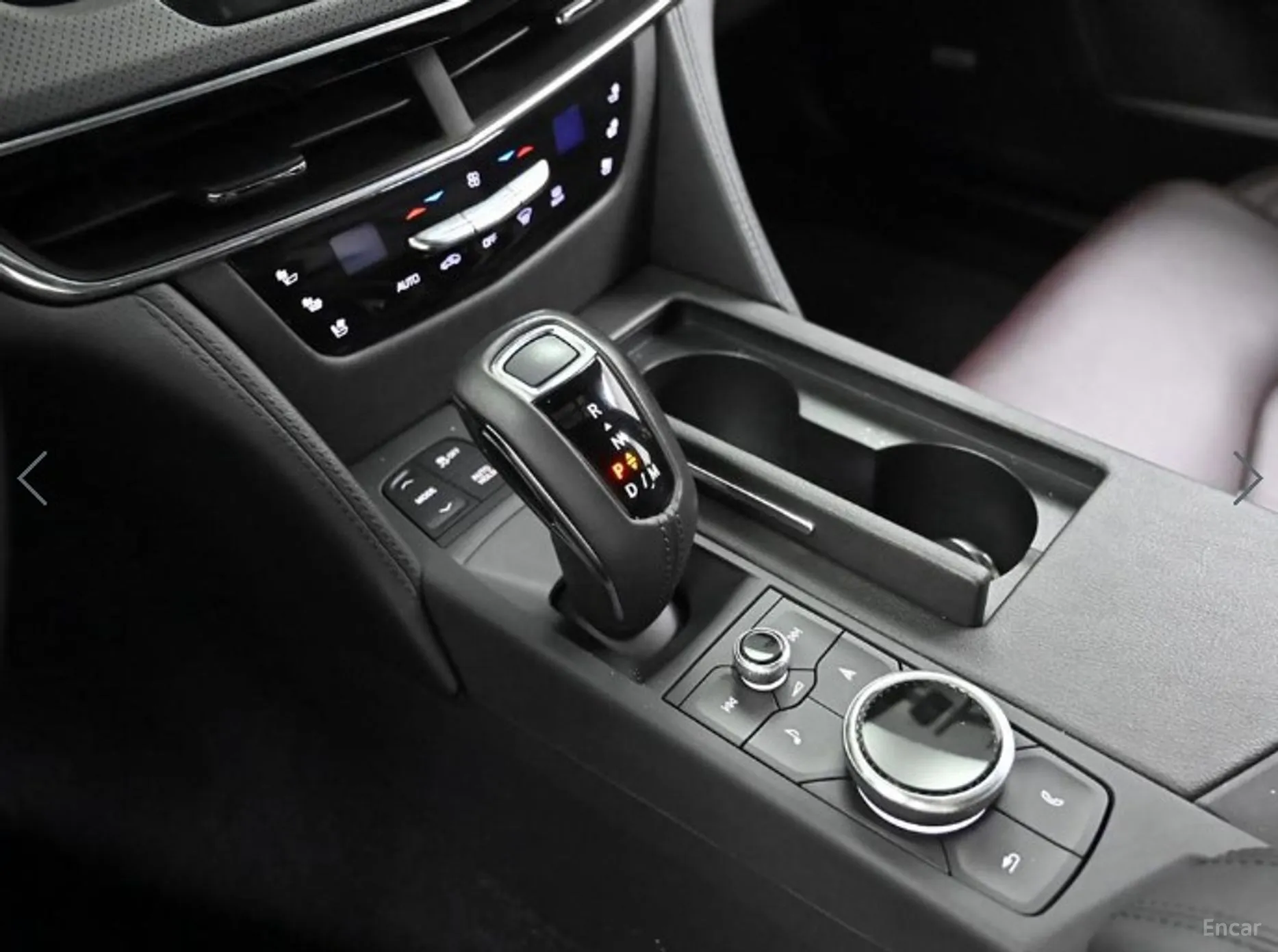Cadillac CT6 превью 9