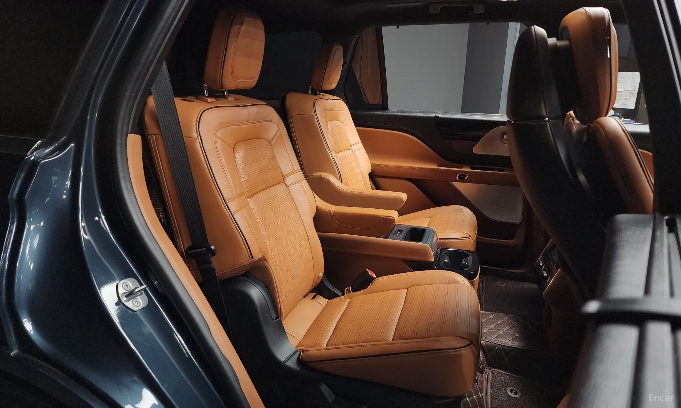Lincoln Aviator 2nd Generation превью 12