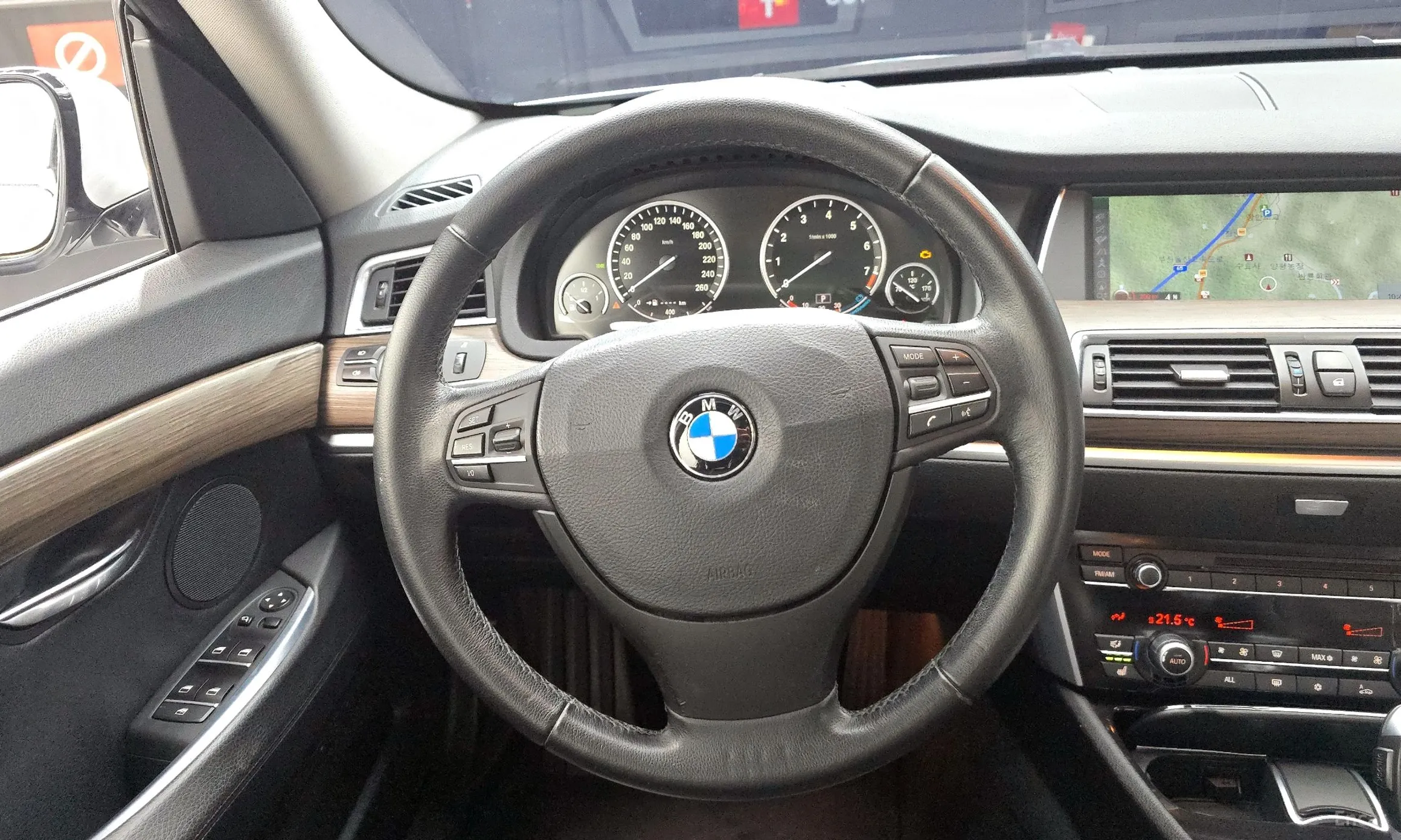 BMW 5 Series GT (F07) превью 13