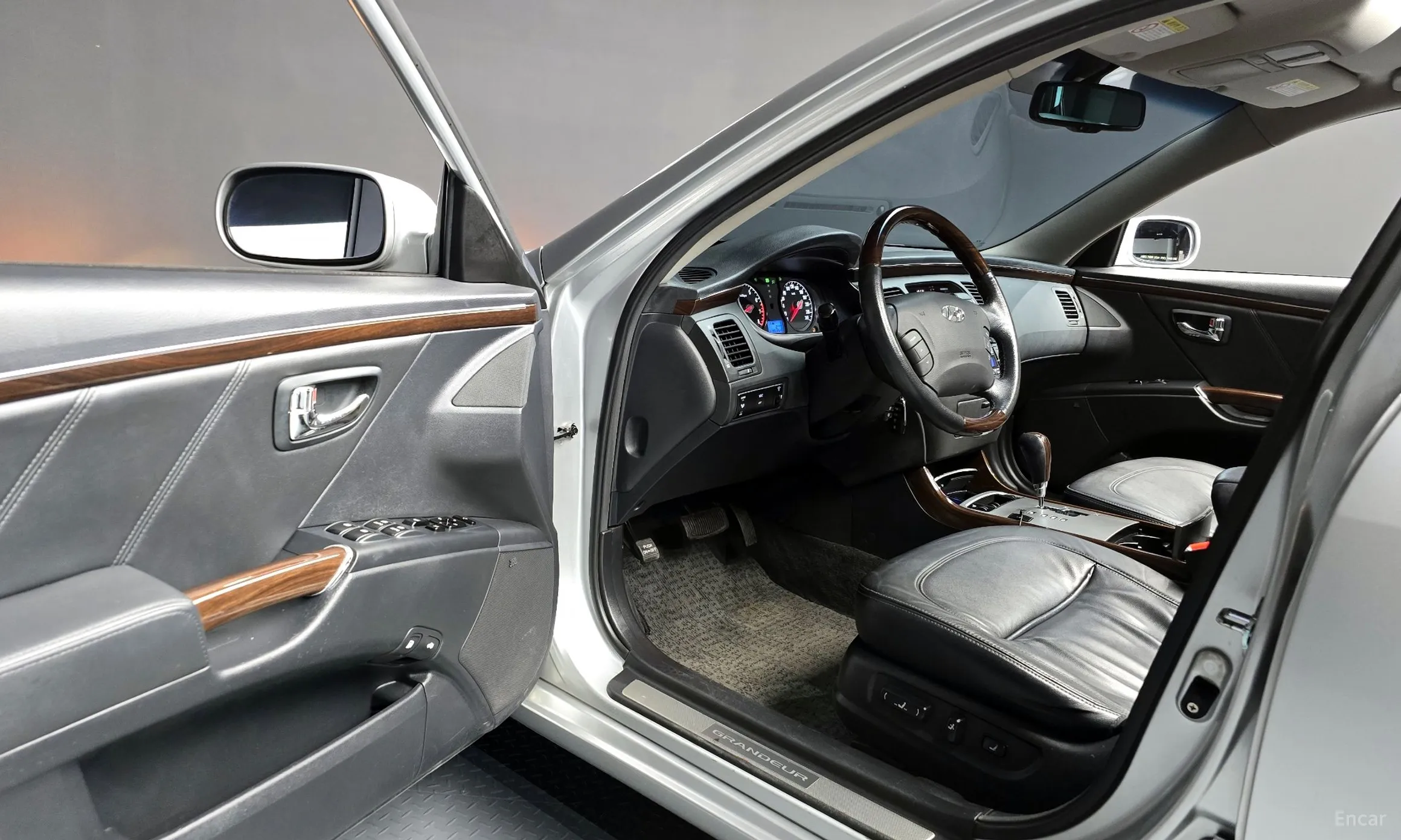 Hyundai Grandeur New Luxury превью 11