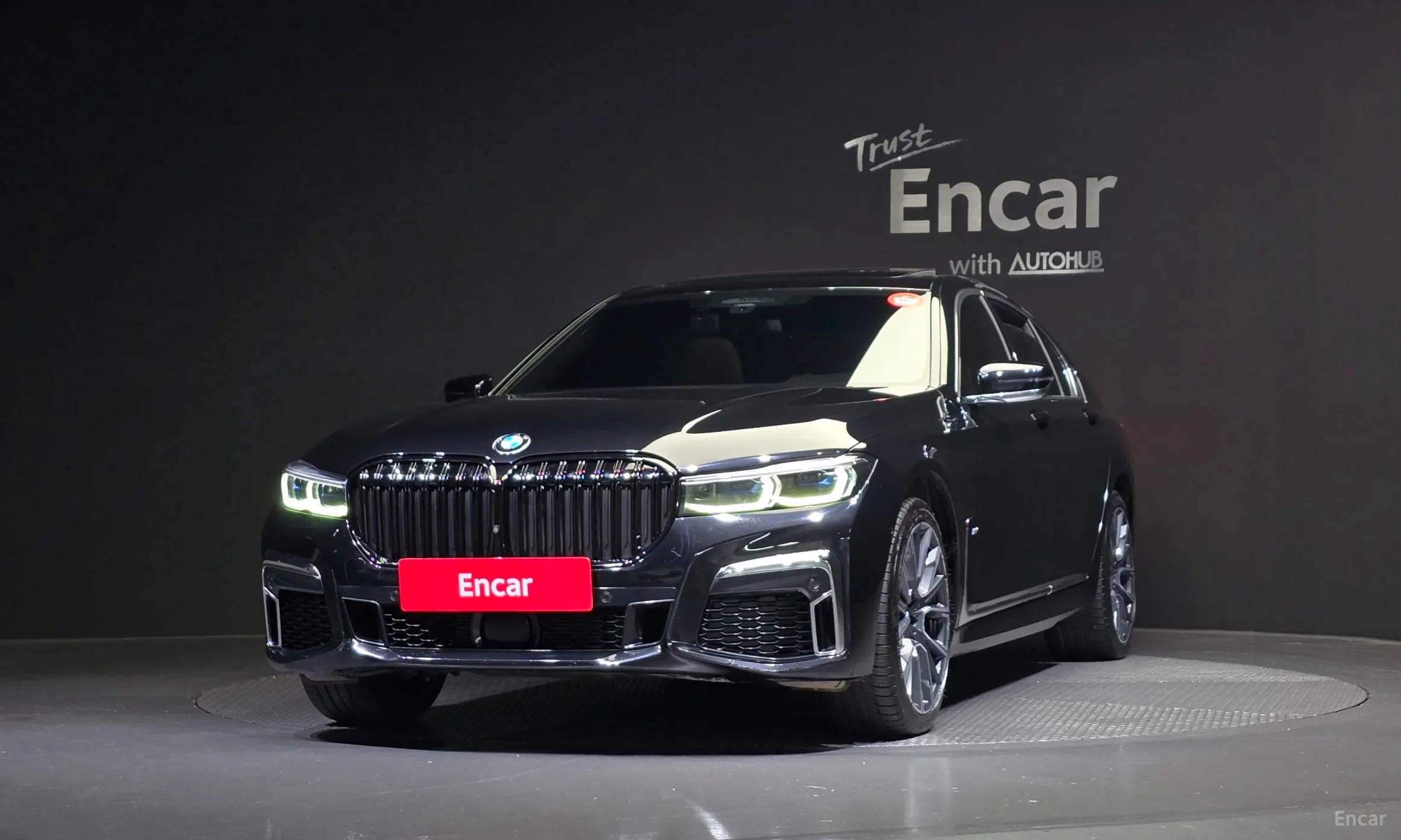 BMW 7 Series (G11) превью 3