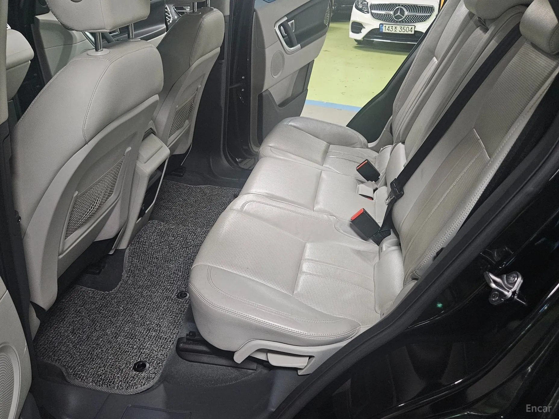 Land Rover Discovery Sports превью 17