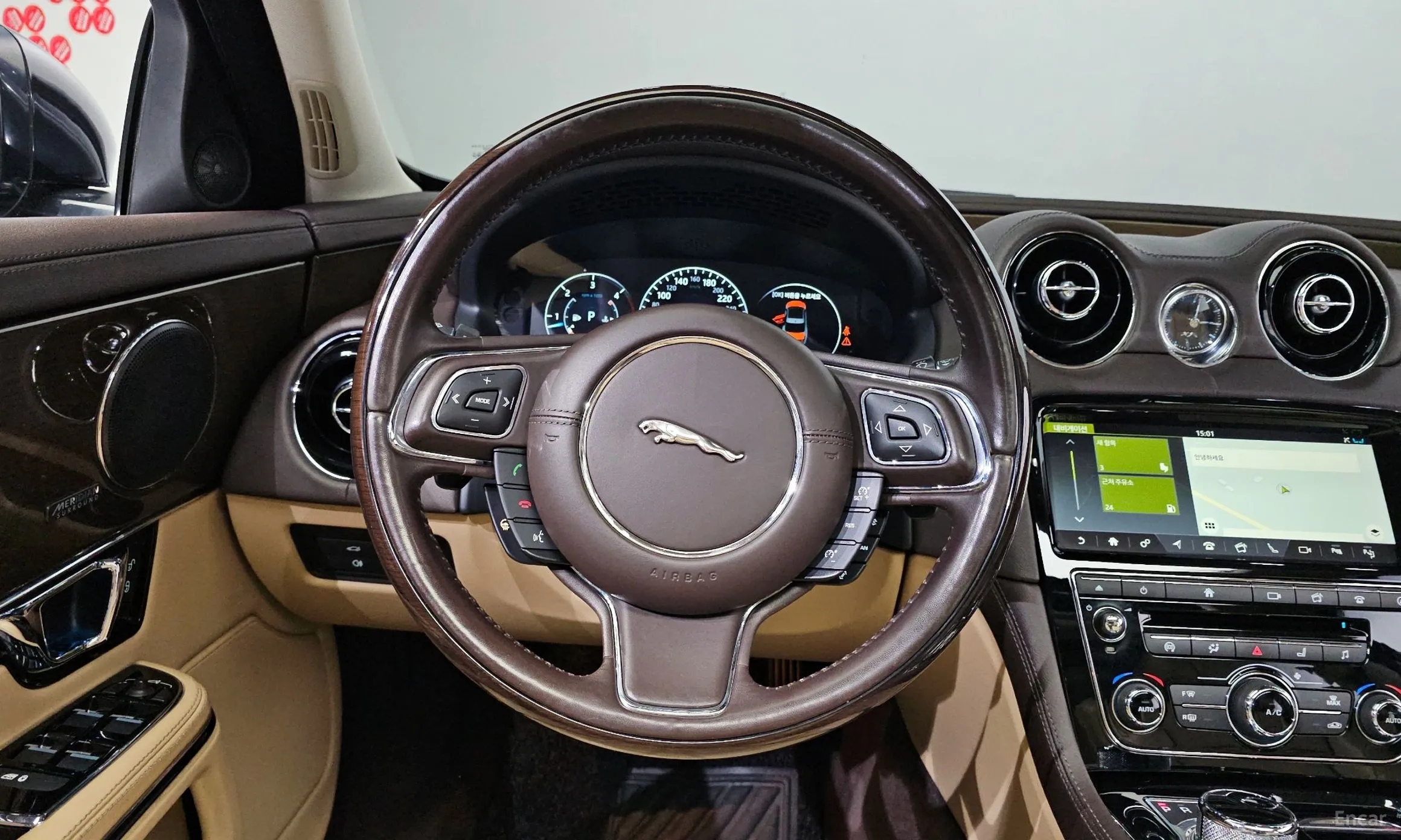 Jaguar All New XJ превью 14