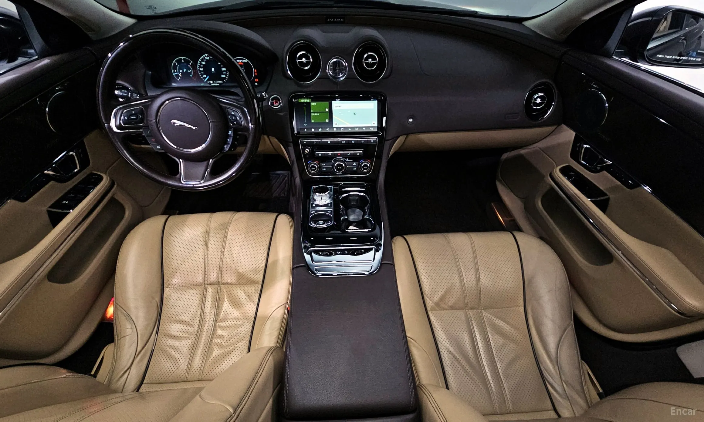 Jaguar All New XJ превью 7