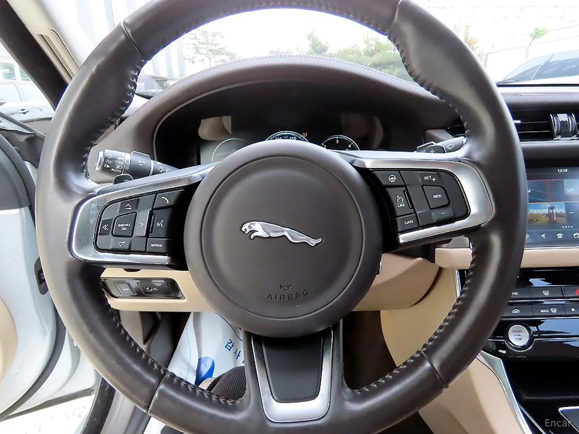 Jaguar XF (x260) превью 8