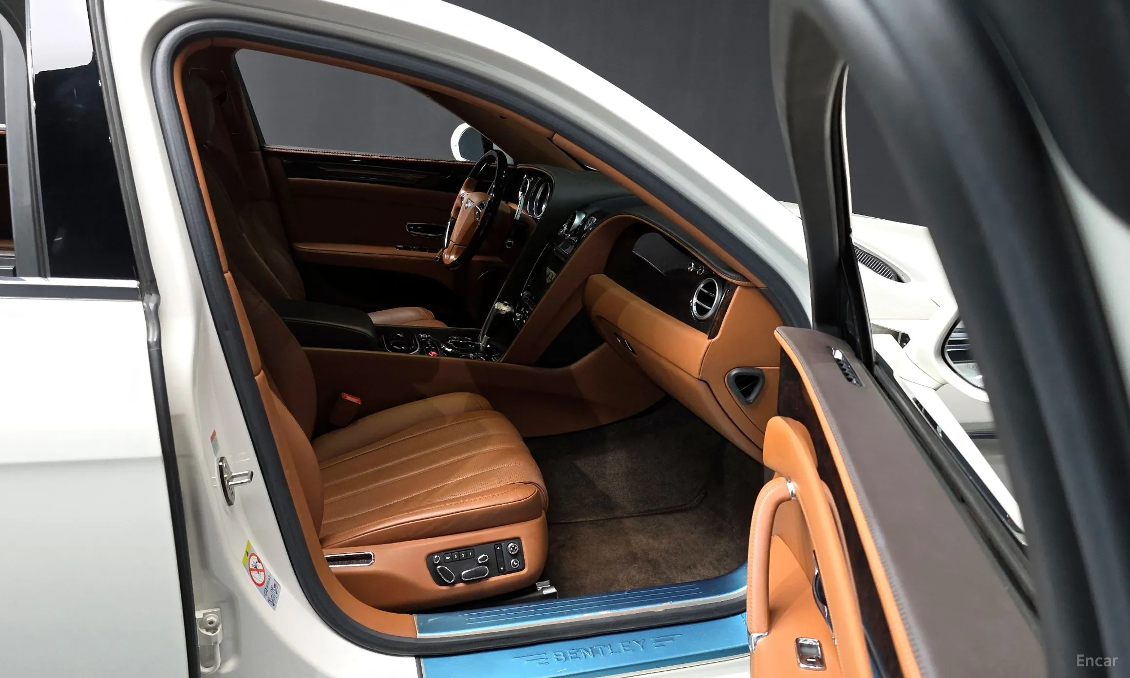 Bentley Flying Spur 2nd Generation превью 11