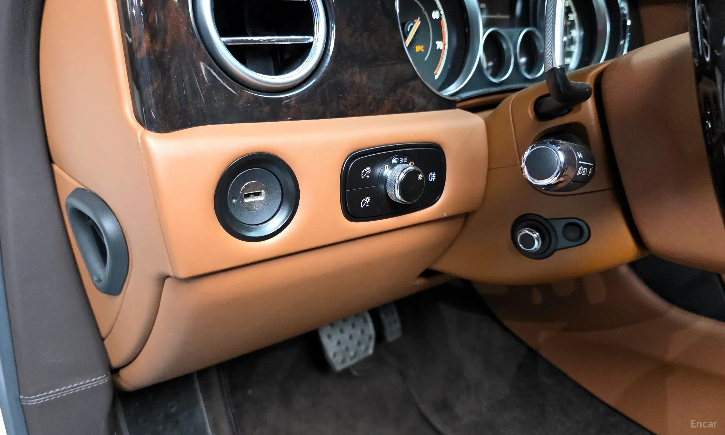 Bentley Flying Spur 2nd Generation превью 14