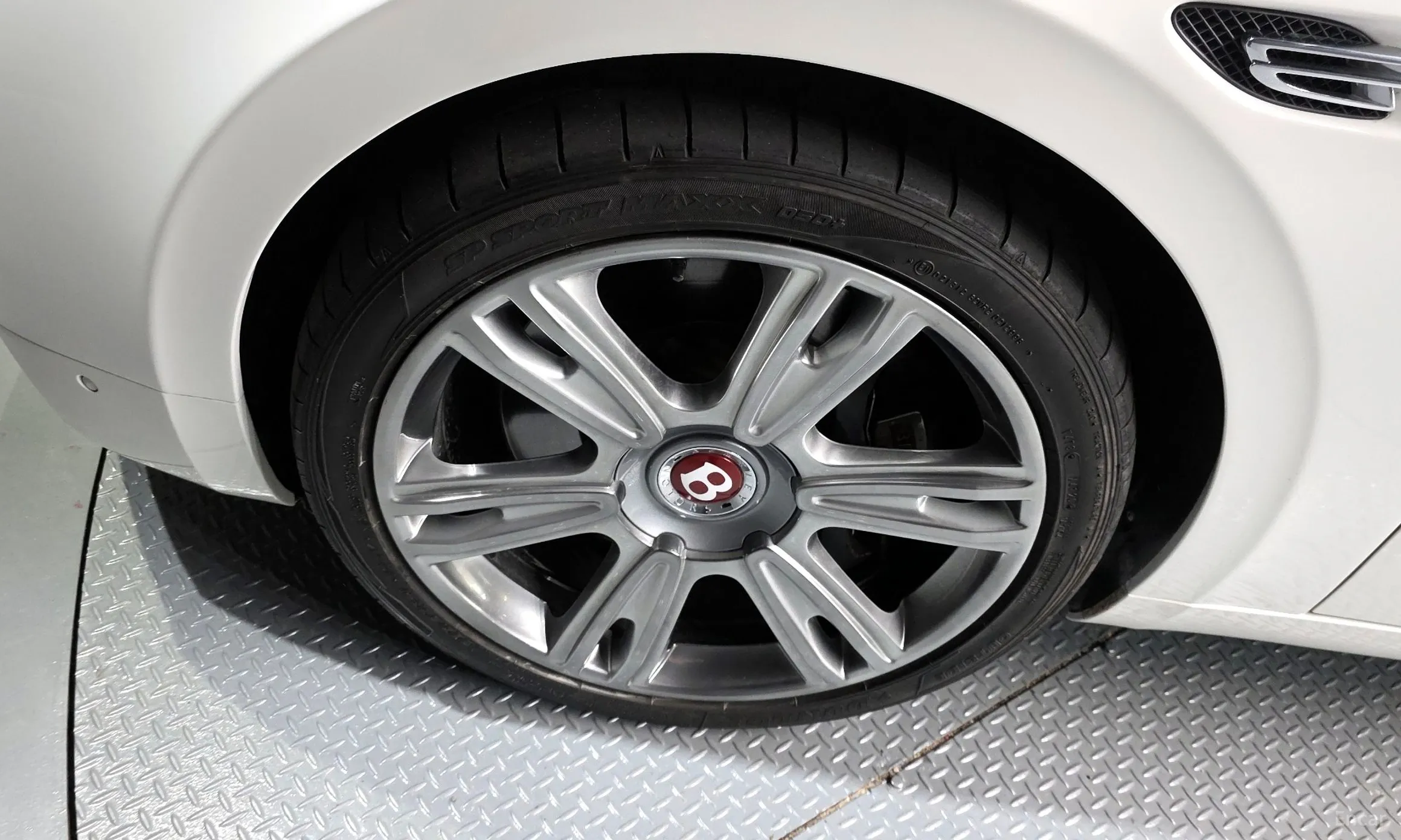 Bentley Flying Spur 2nd Generation превью 5