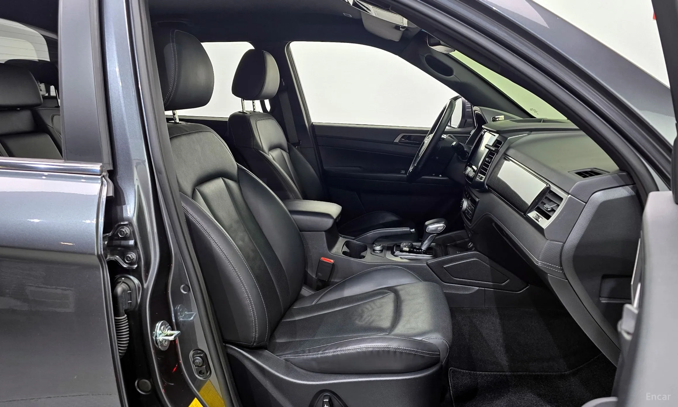 KG Mobility (SsangYong) Rexton Sports Khan превью 12