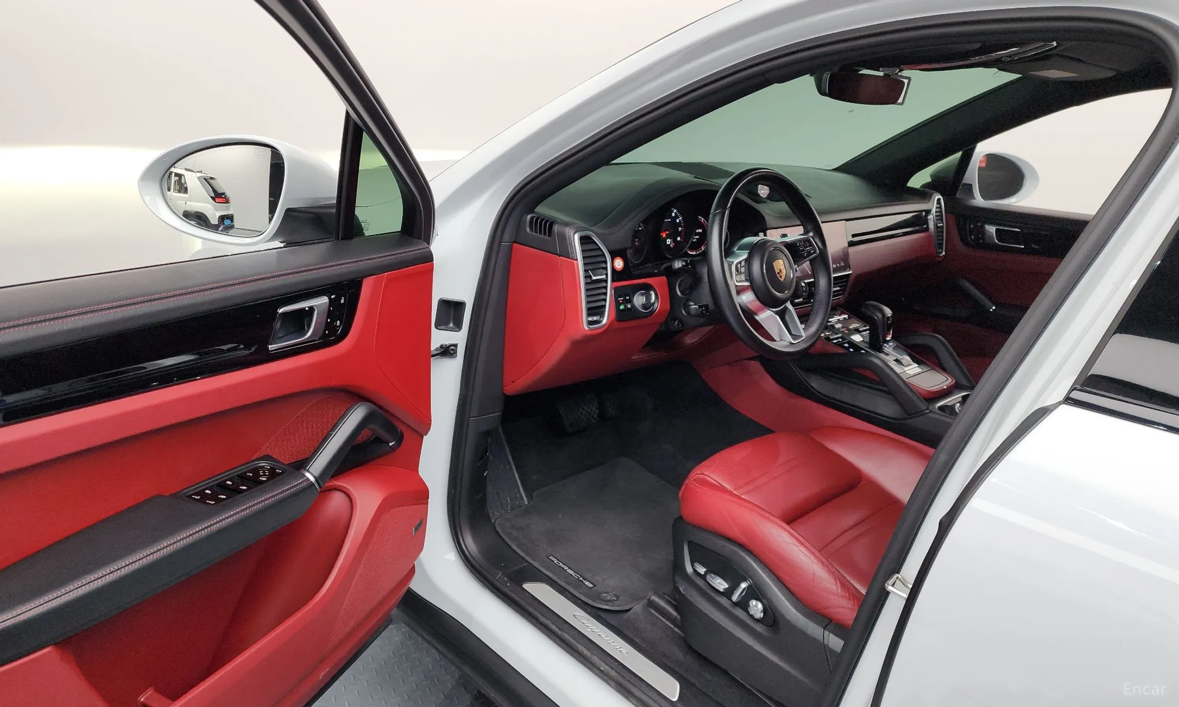 Porsche Cayenne (PO536) превью 10