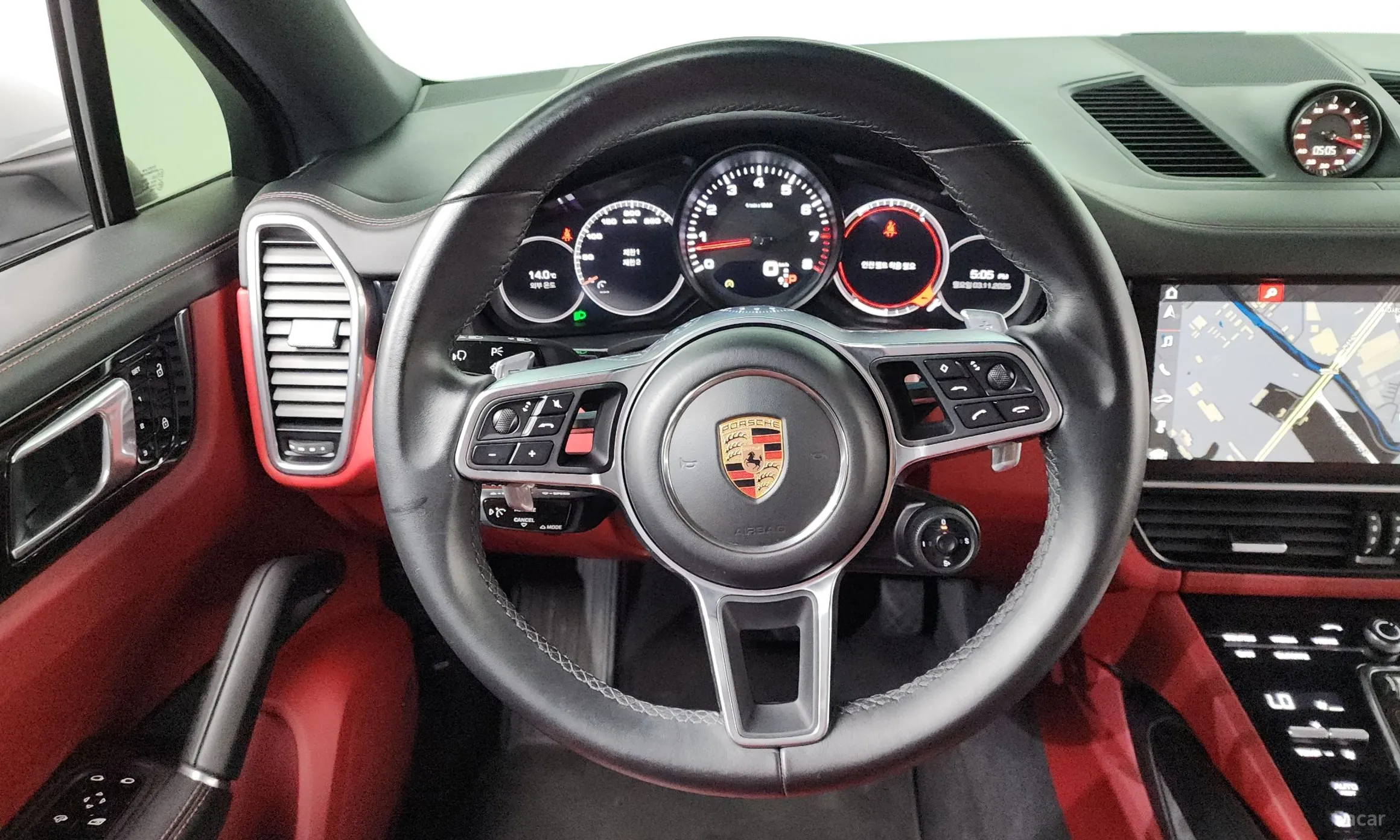 Porsche Cayenne (PO536) превью 13