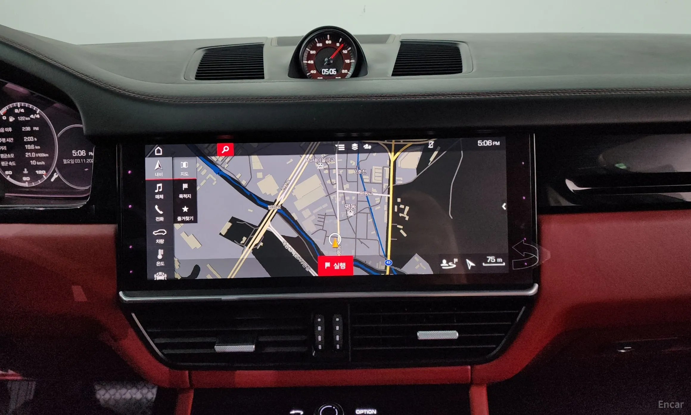 Porsche Cayenne (PO536) превью 14