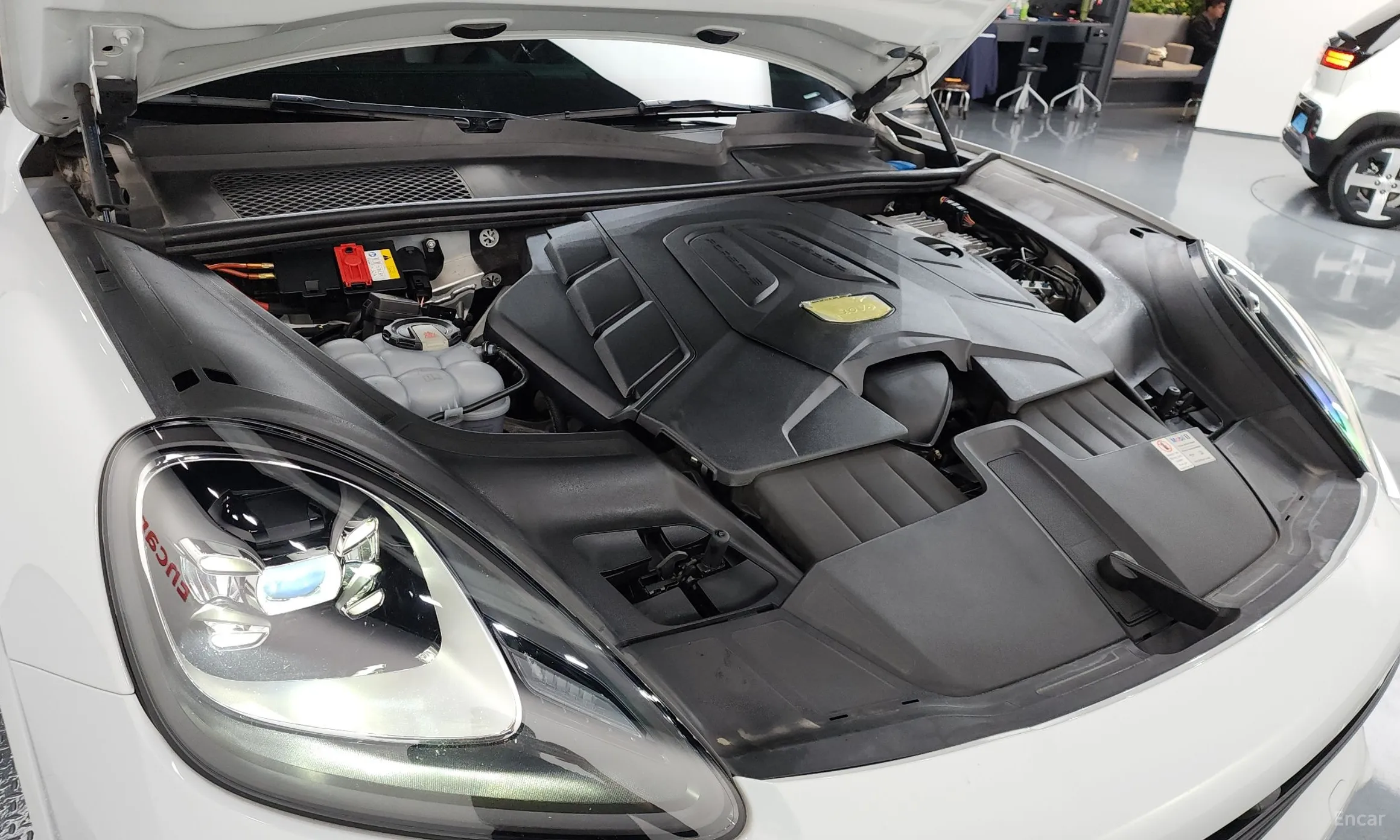Porsche Cayenne (PO536) превью 6