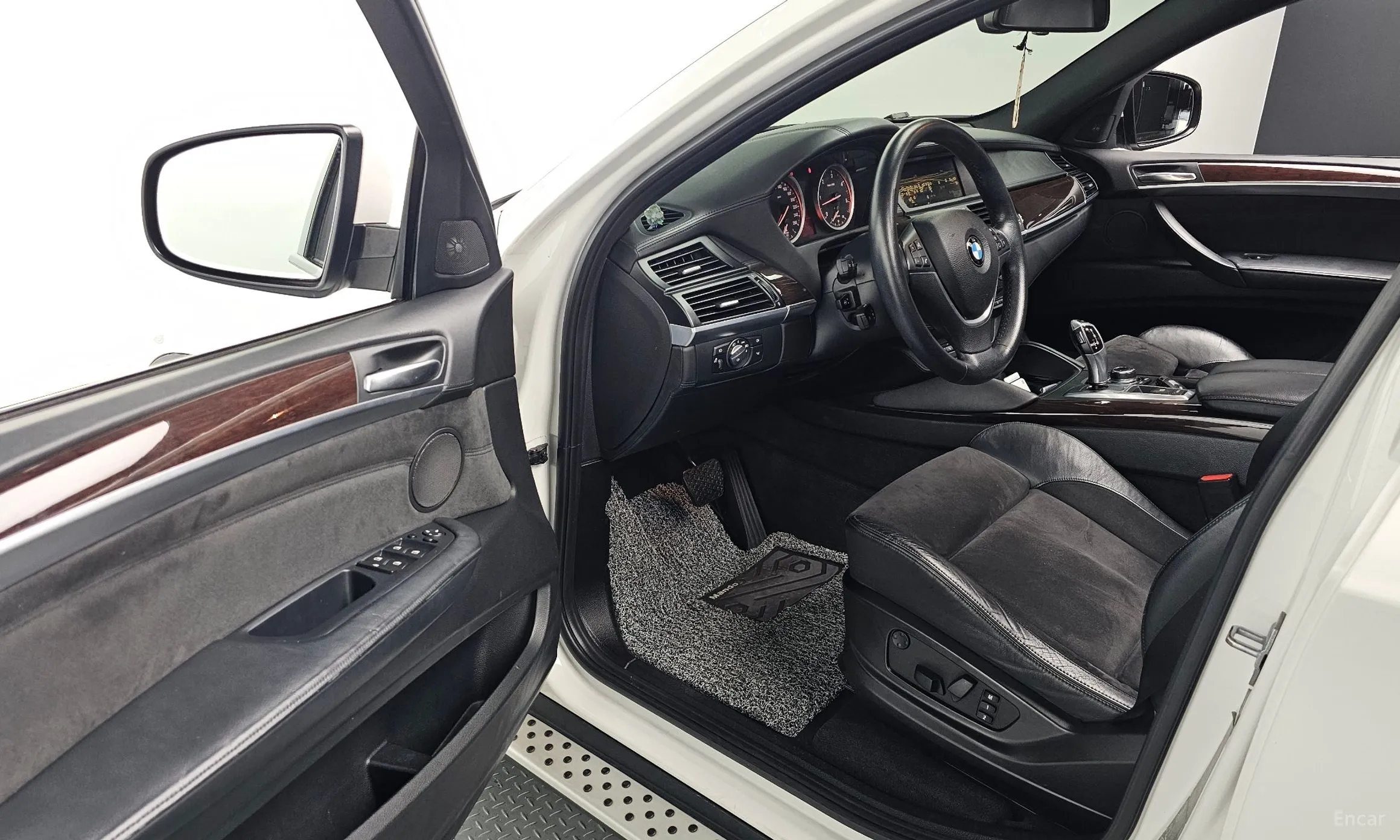 BMW X6 (E71) превью 11