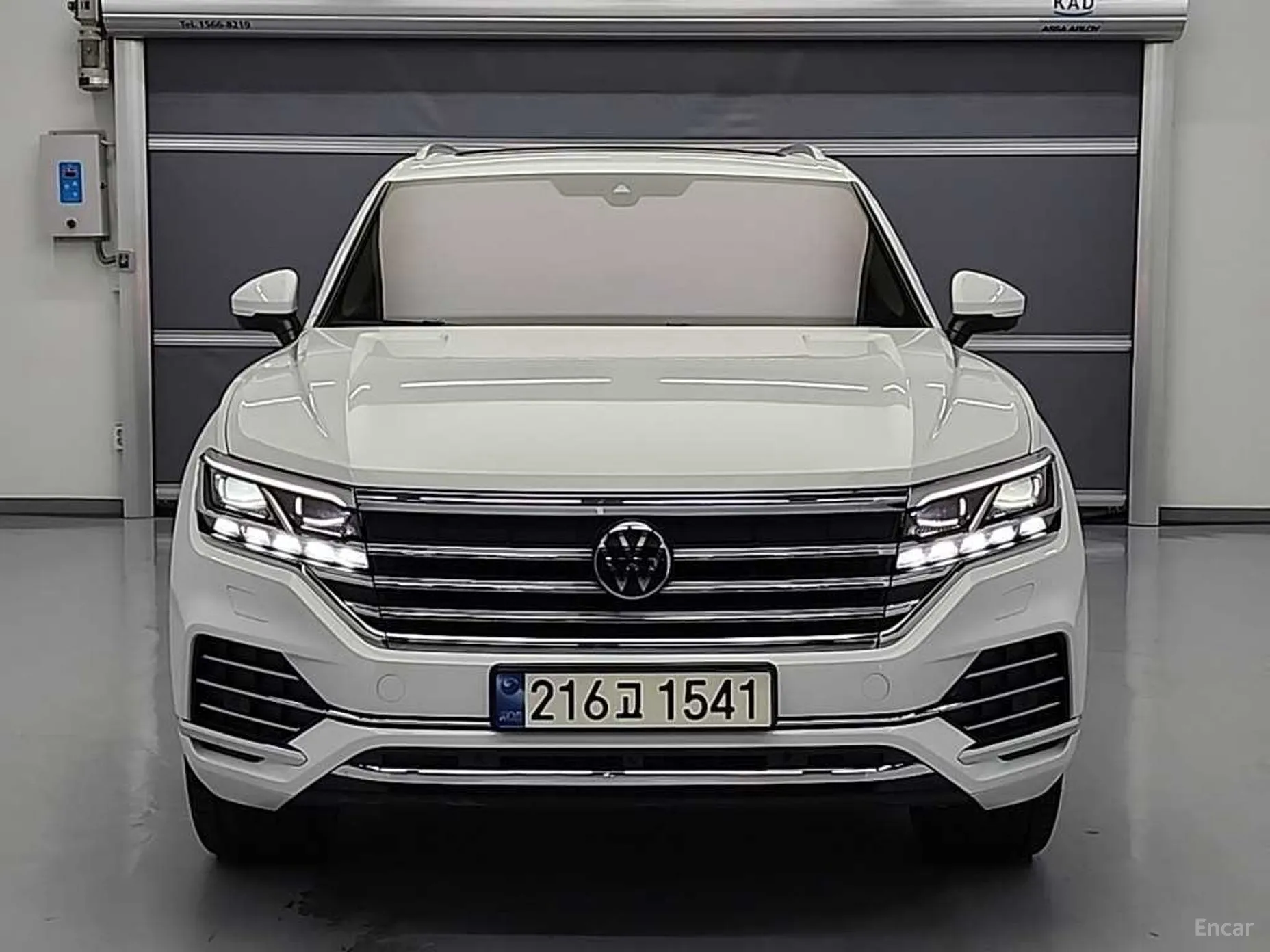 Volkswagen Touareg 3rd Generation превью 2